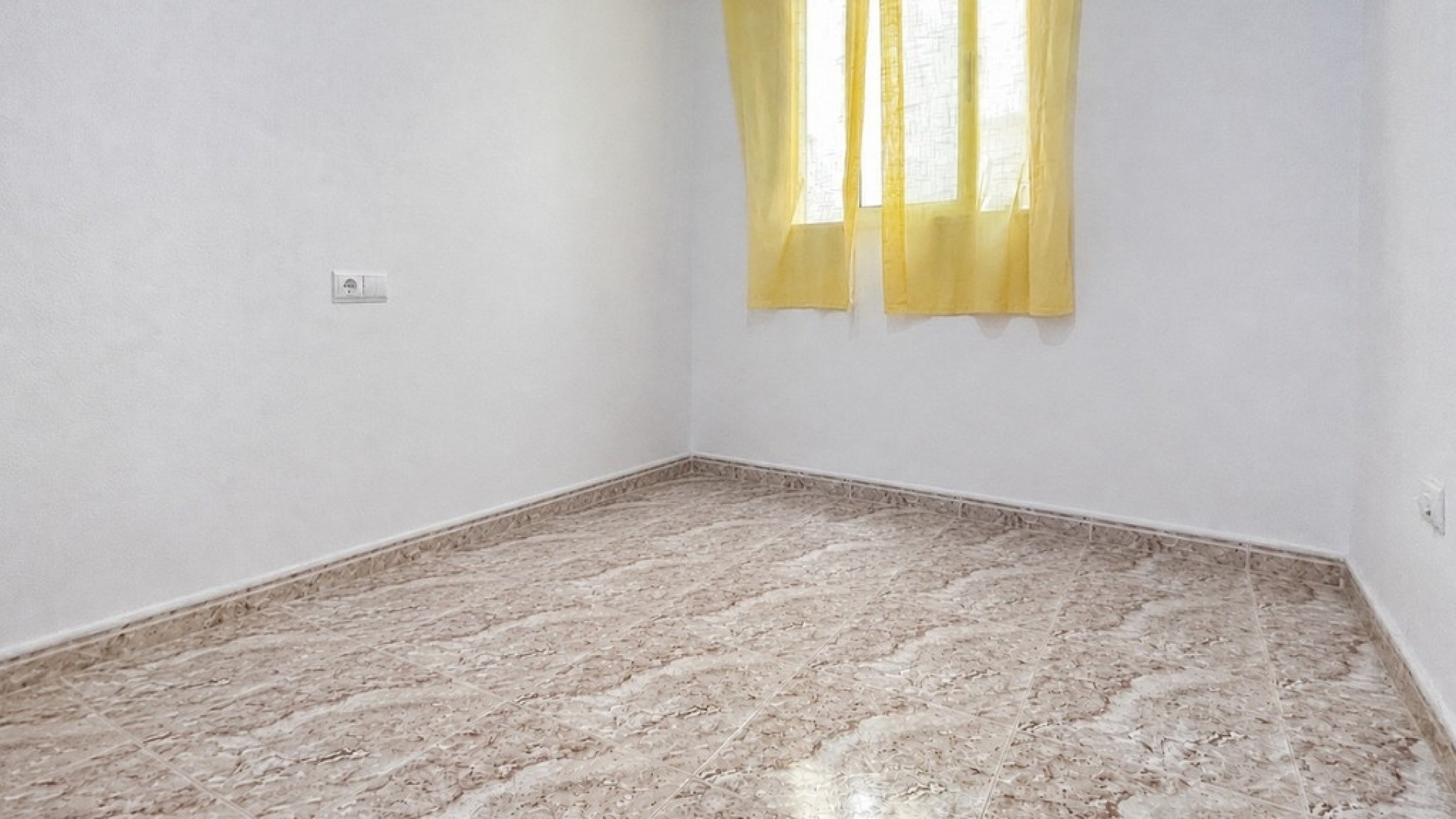 Återförsäljning - Lägenhet - Torrevieja - Torrevieja Centro