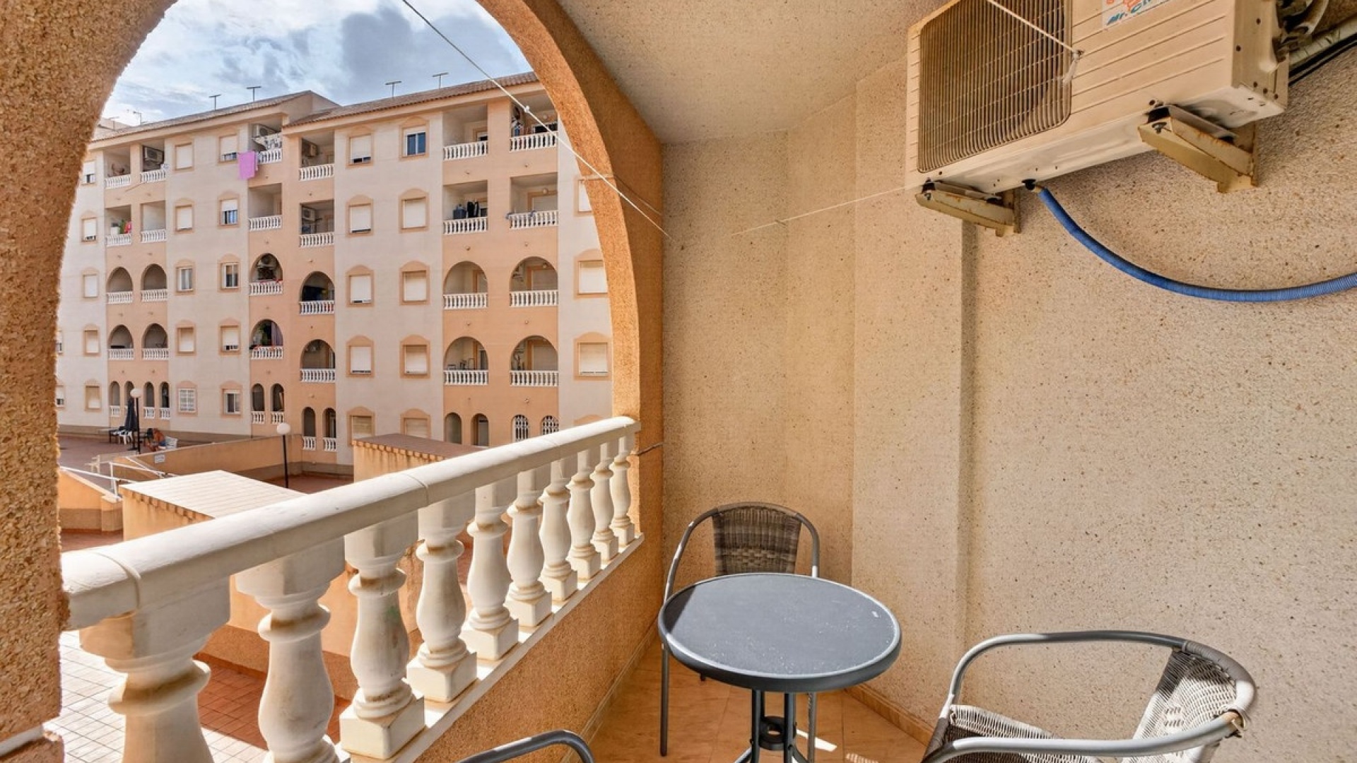 Återförsäljning - Lägenhet - Torrevieja - Torrevieja Centro