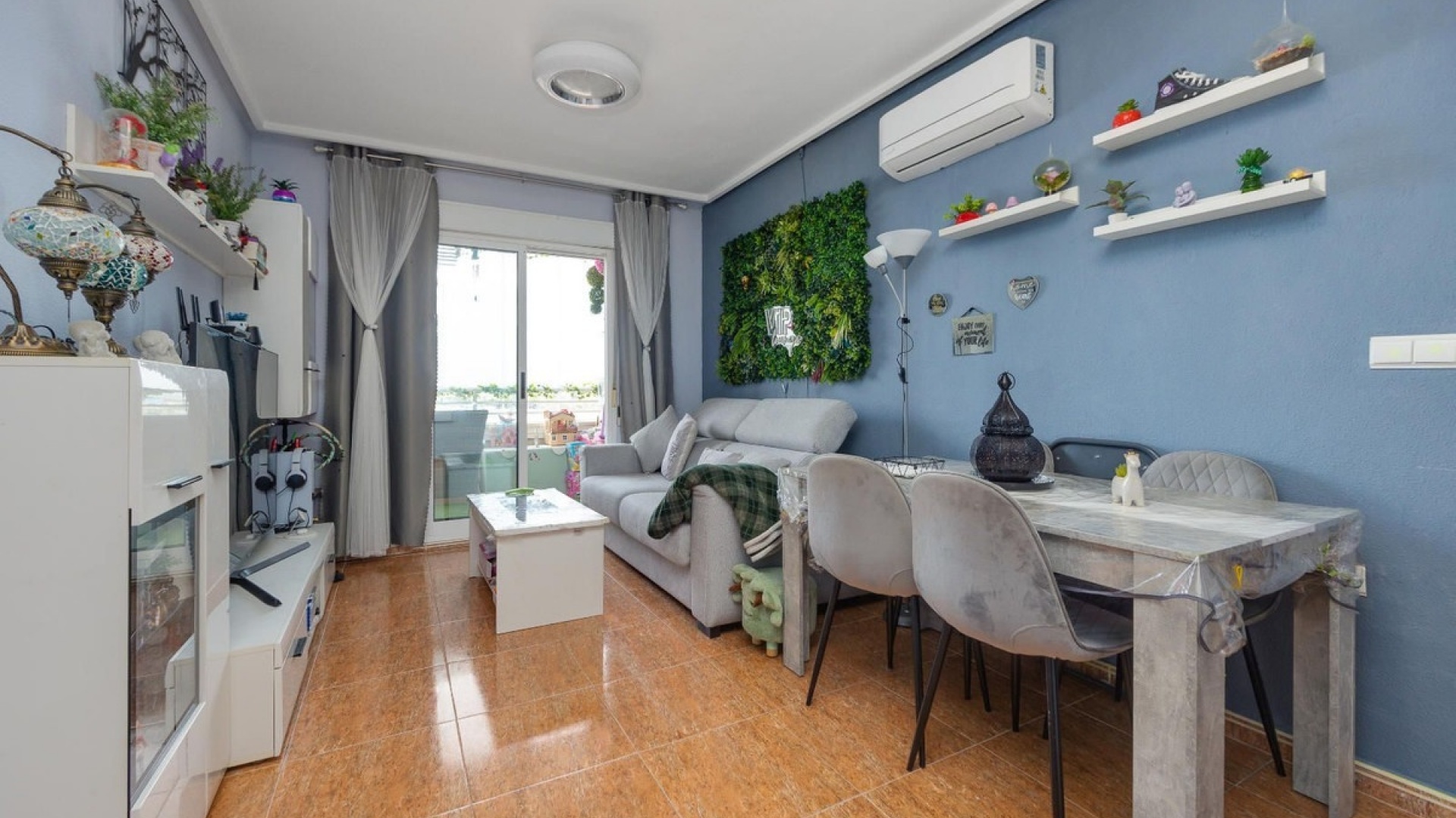 Återförsäljning - Lägenhet - Torrevieja - Torrevieja Centro