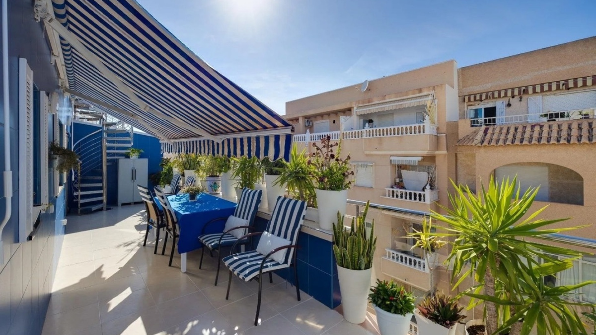 Återförsäljning - Lägenhet - Torrevieja - Torrevieja Centro