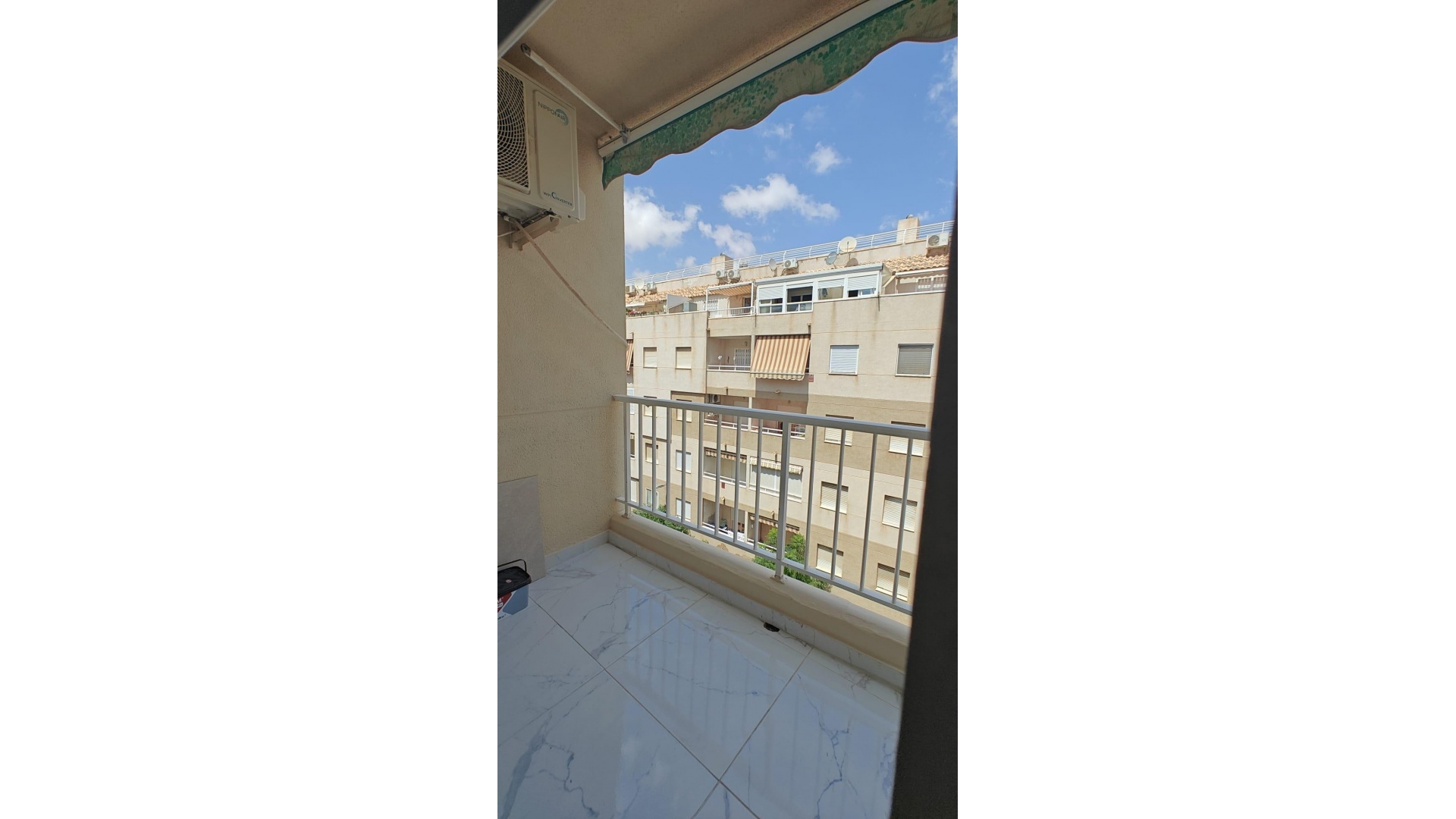 Återförsäljning - Lägenhet - Torrevieja - Torrevieja Centro