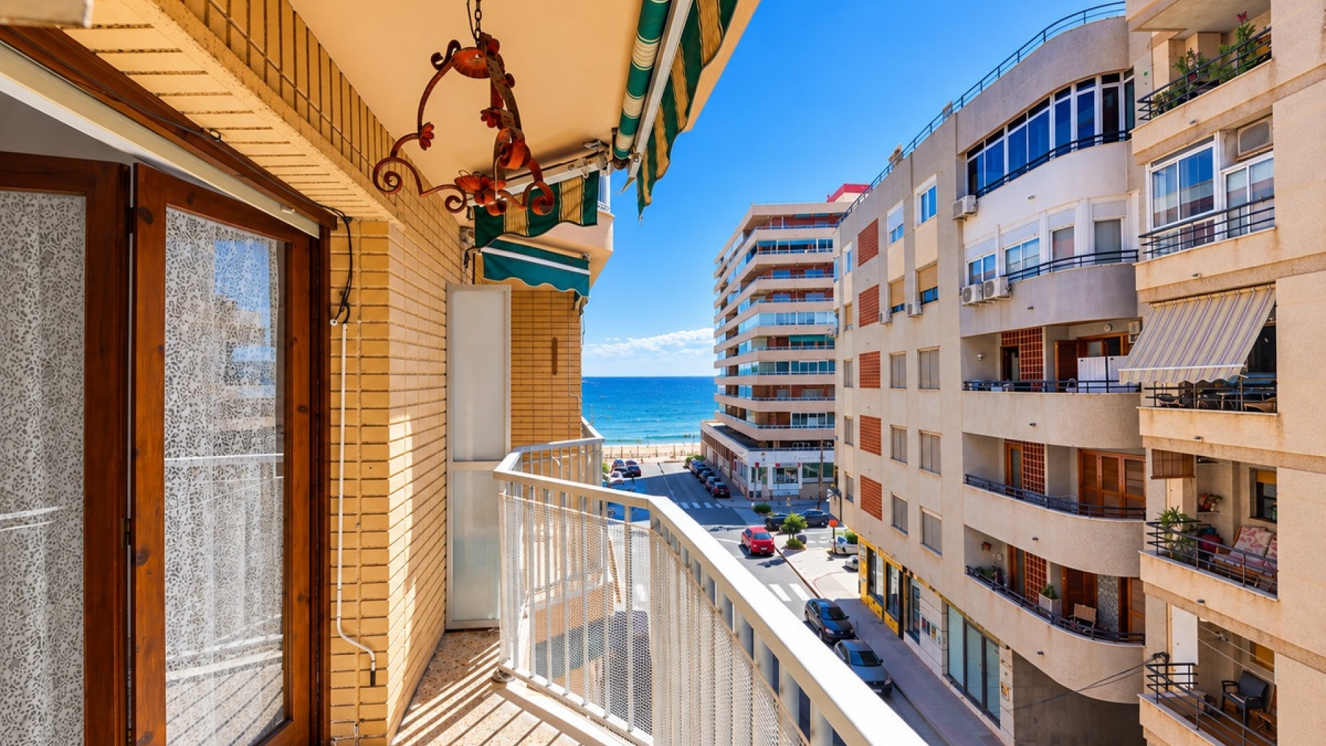 Återförsäljning - Lägenhet - Torrevieja - Torrevieja Centro