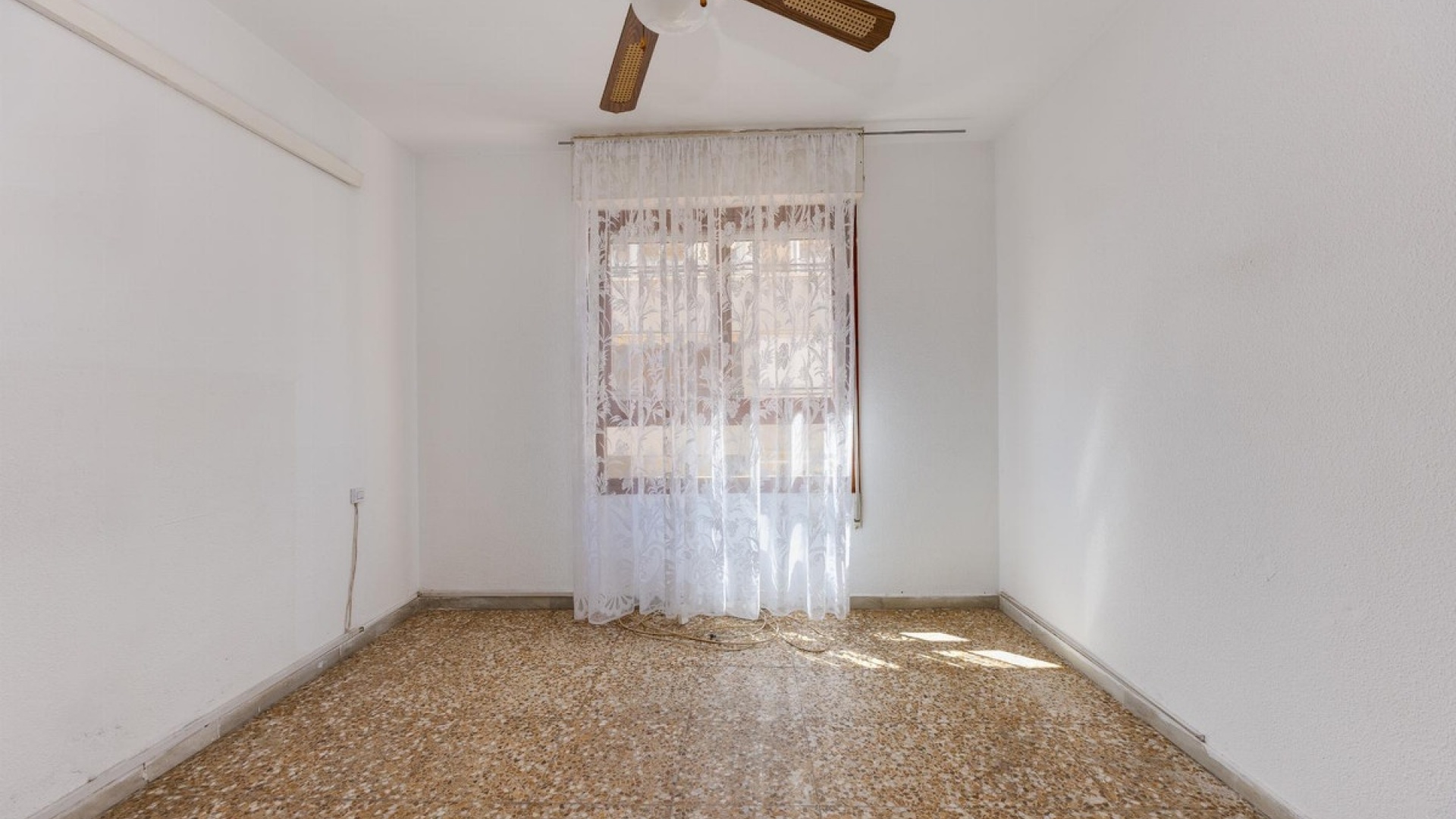 Återförsäljning - Lägenhet - Torrevieja - Torrevieja Centro