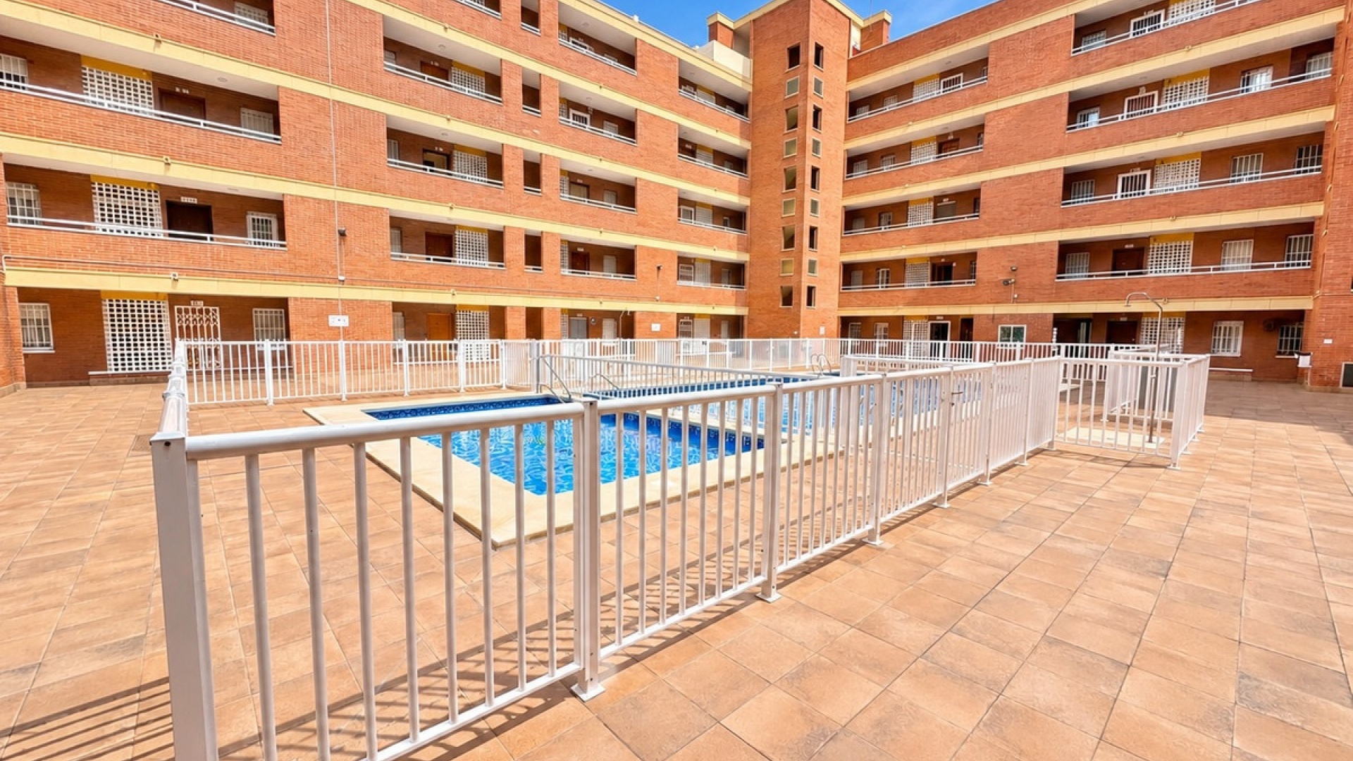 Återförsäljning - Lägenhet - Torrevieja - Torrevieja Centro