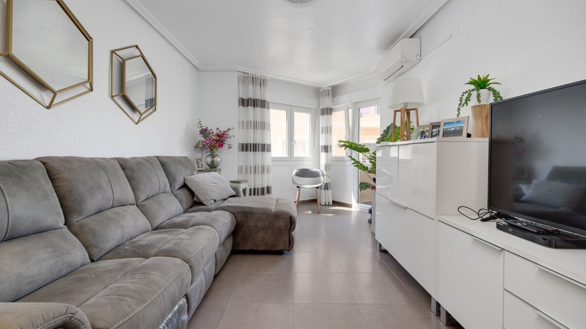 Återförsäljning - Lägenhet - Torrevieja - Torrevieja Centro