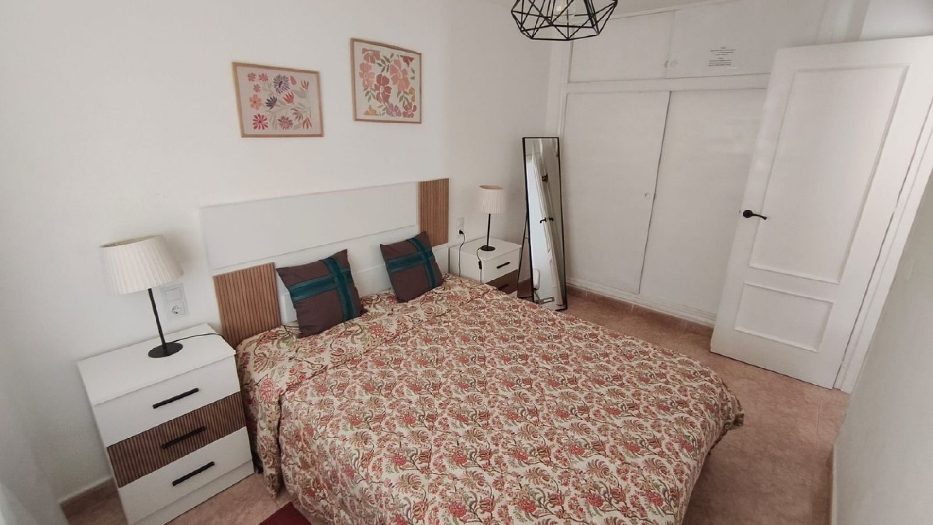 Återförsäljning - Lägenhet - Torrevieja - Torrevieja Centro
