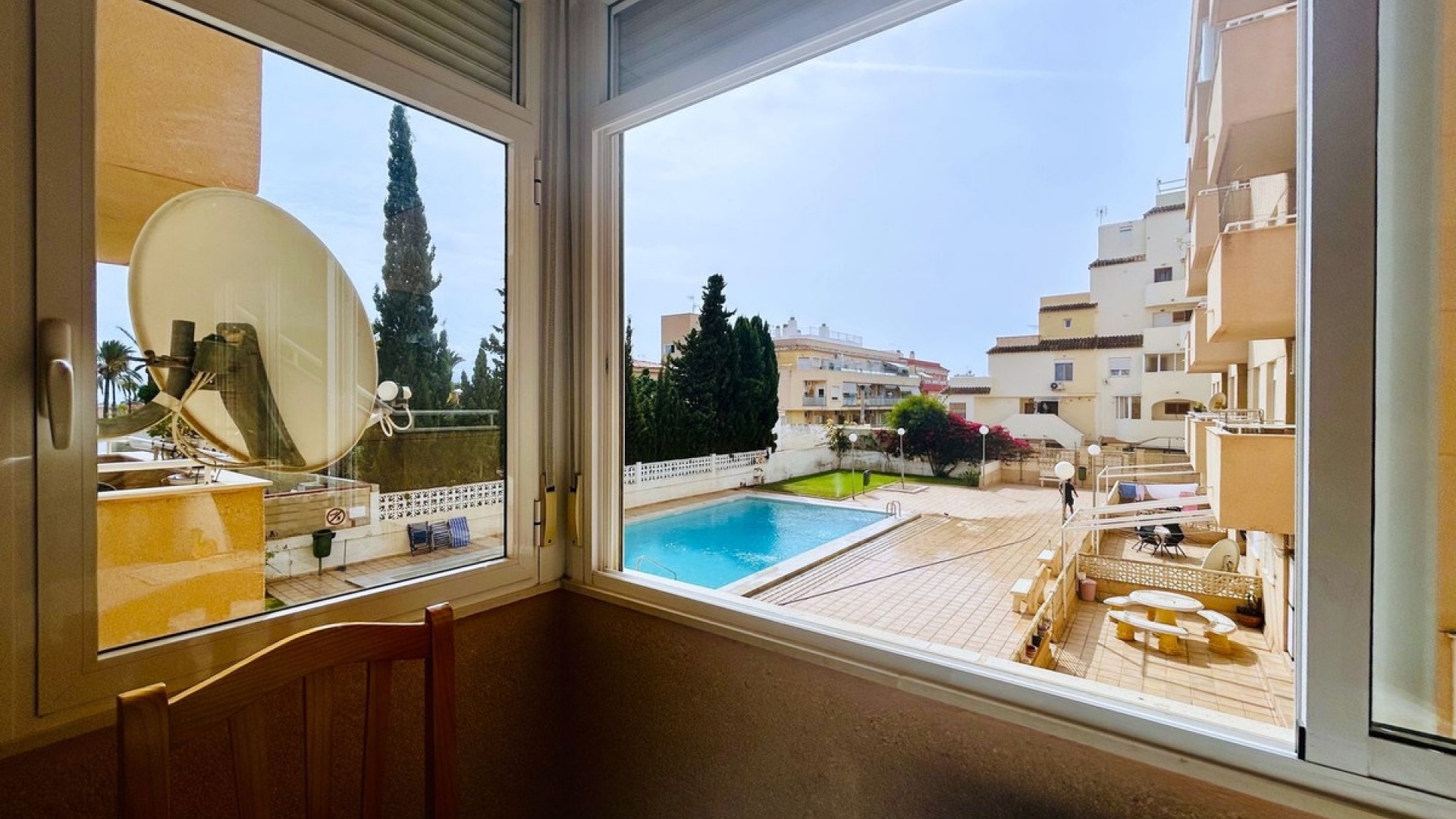 Återförsäljning - Lägenhet - Torrevieja - Torrevieja Centro