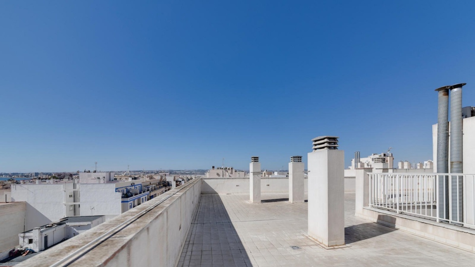 Återförsäljning - Lägenhet - Torrevieja - Torrevieja Centro