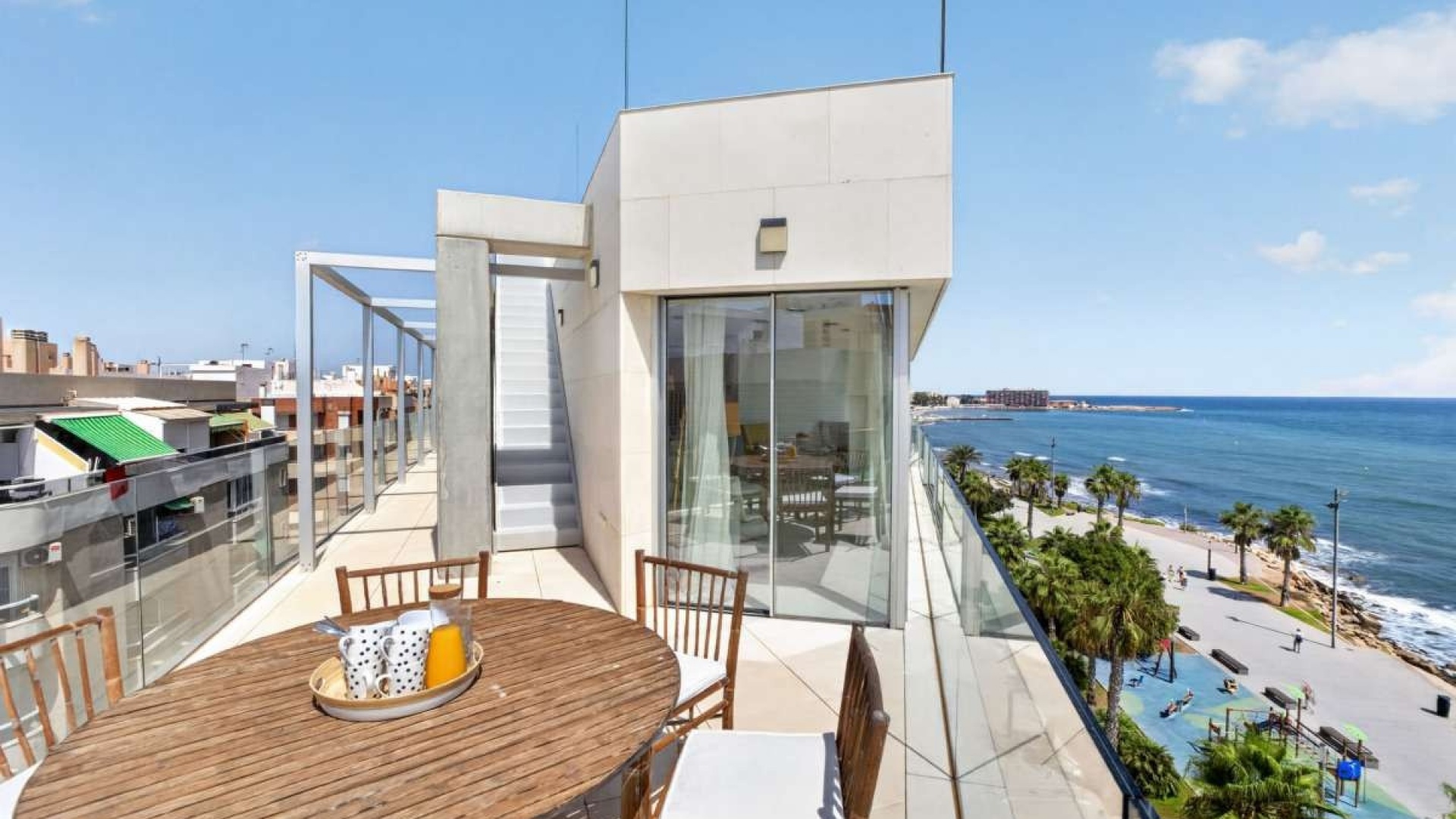 Återförsäljning - Lägenhet - Torrevieja - Torrevieja Centro