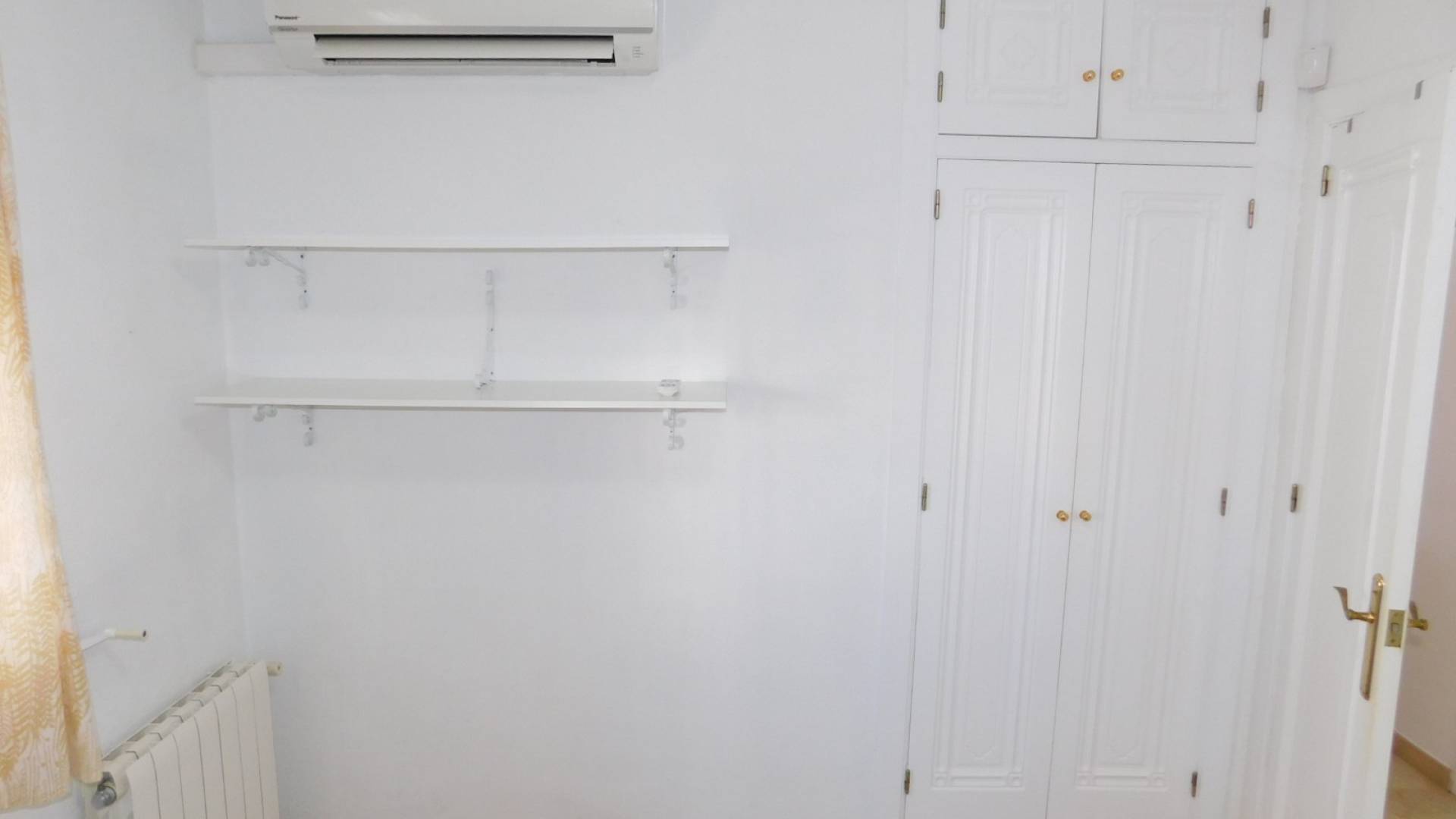 Återförsäljning - Lägenhet - Villamartin - rioja