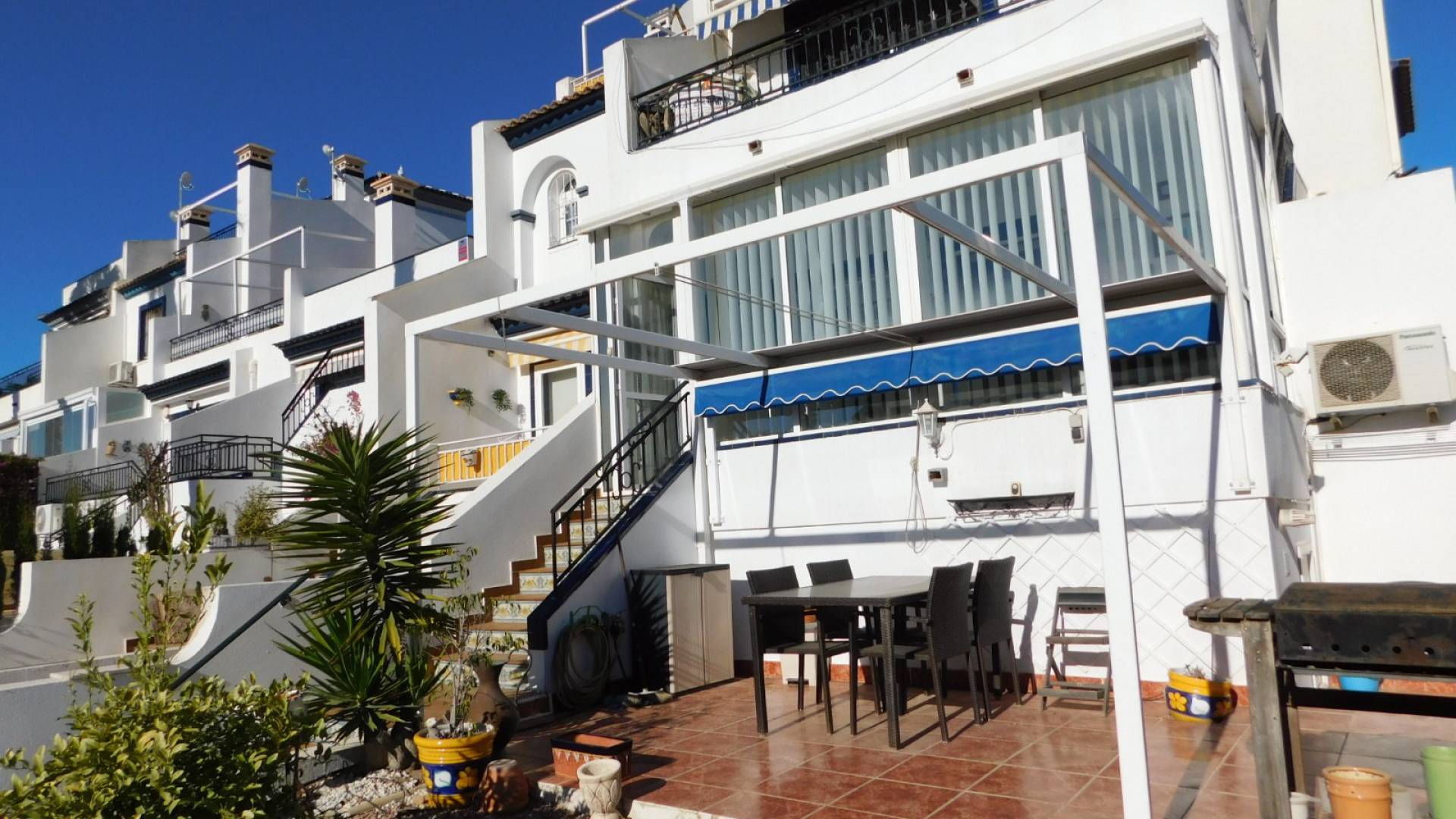 Återförsäljning - Lägenhet - Villamartin - rioja