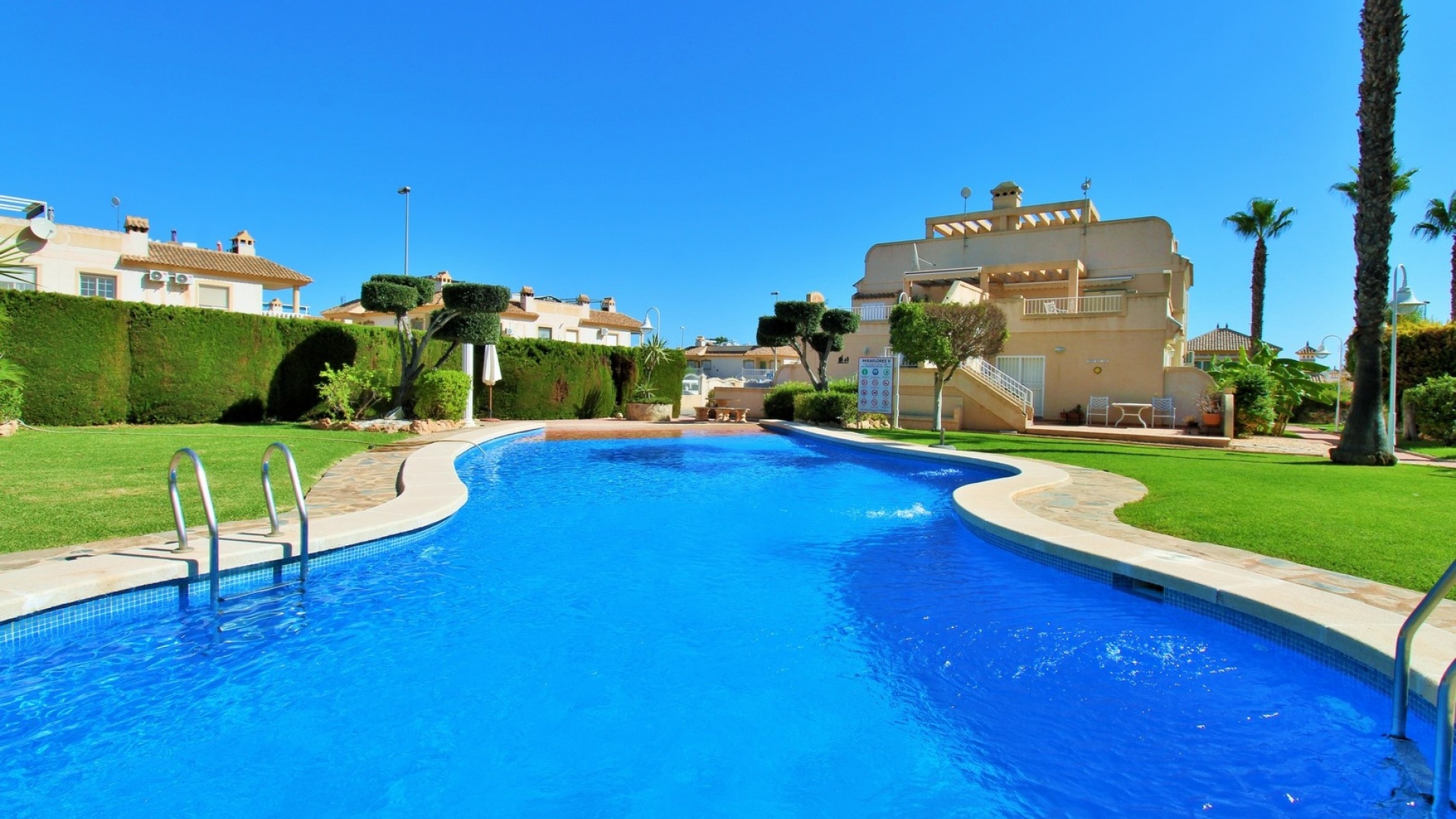 Återförsäljning - Lägenhet - Villamartin