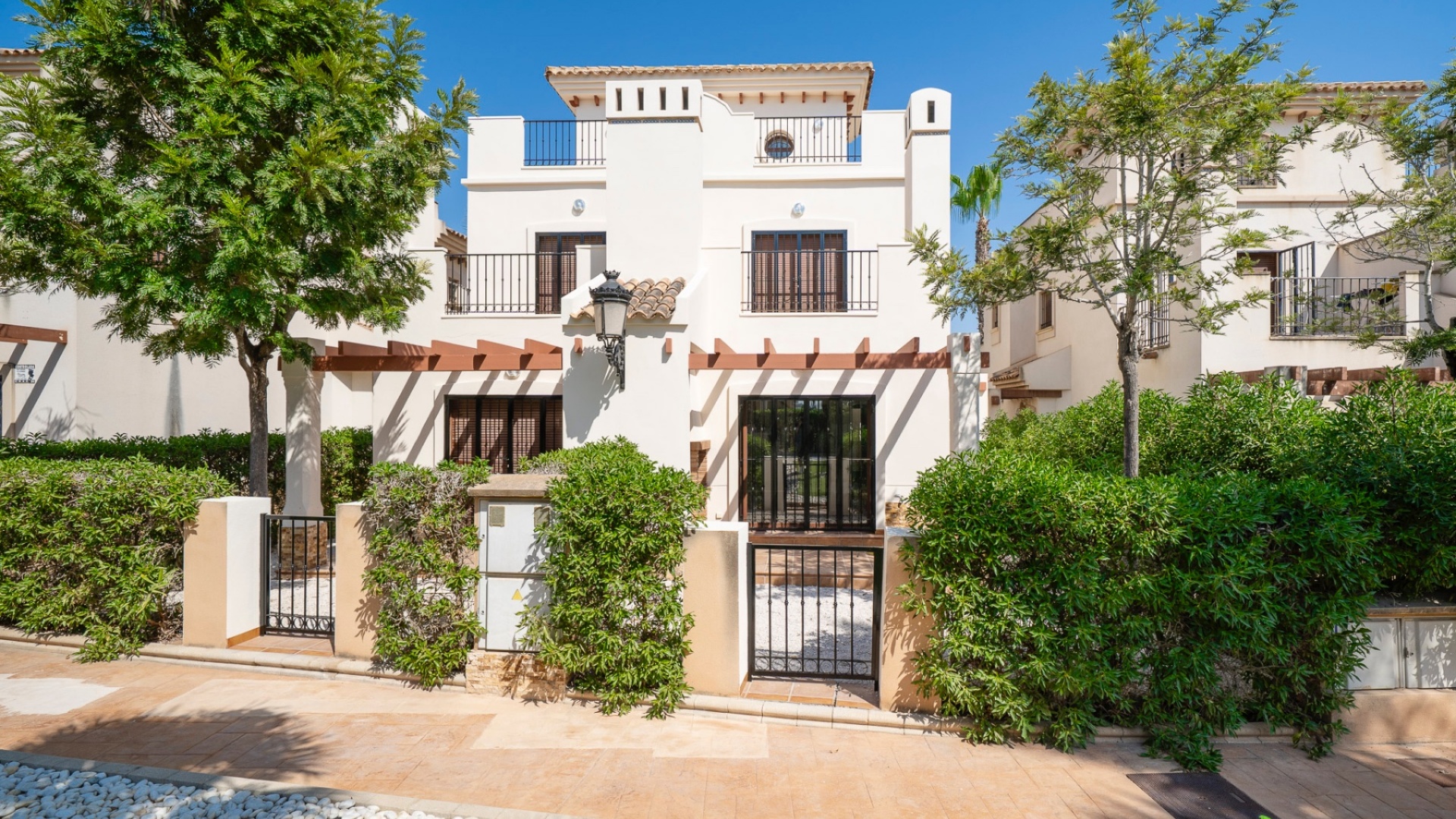 Återförsäljning - Radhus - Algorfa