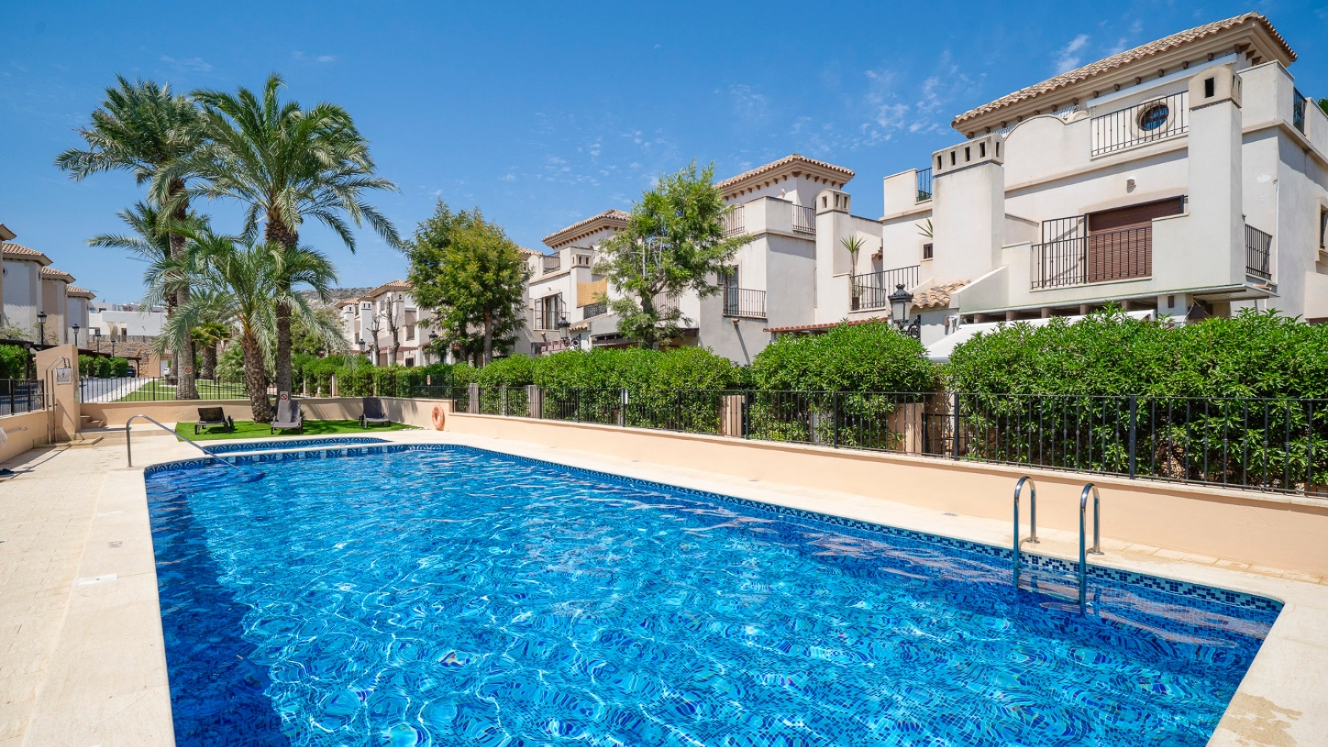 Återförsäljning - Radhus - Algorfa