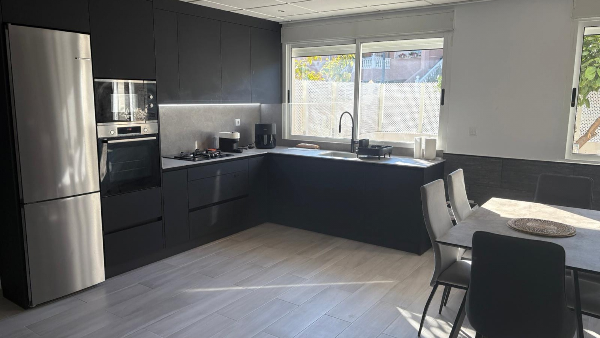 Återförsäljning - Radhus - Algorfa