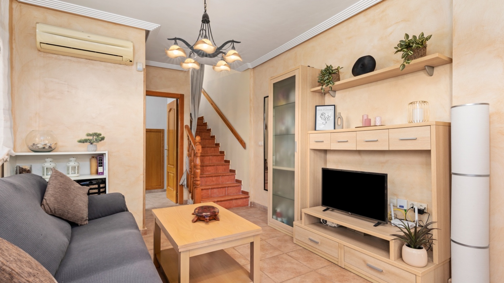 Återförsäljning - Radhus - La Marina