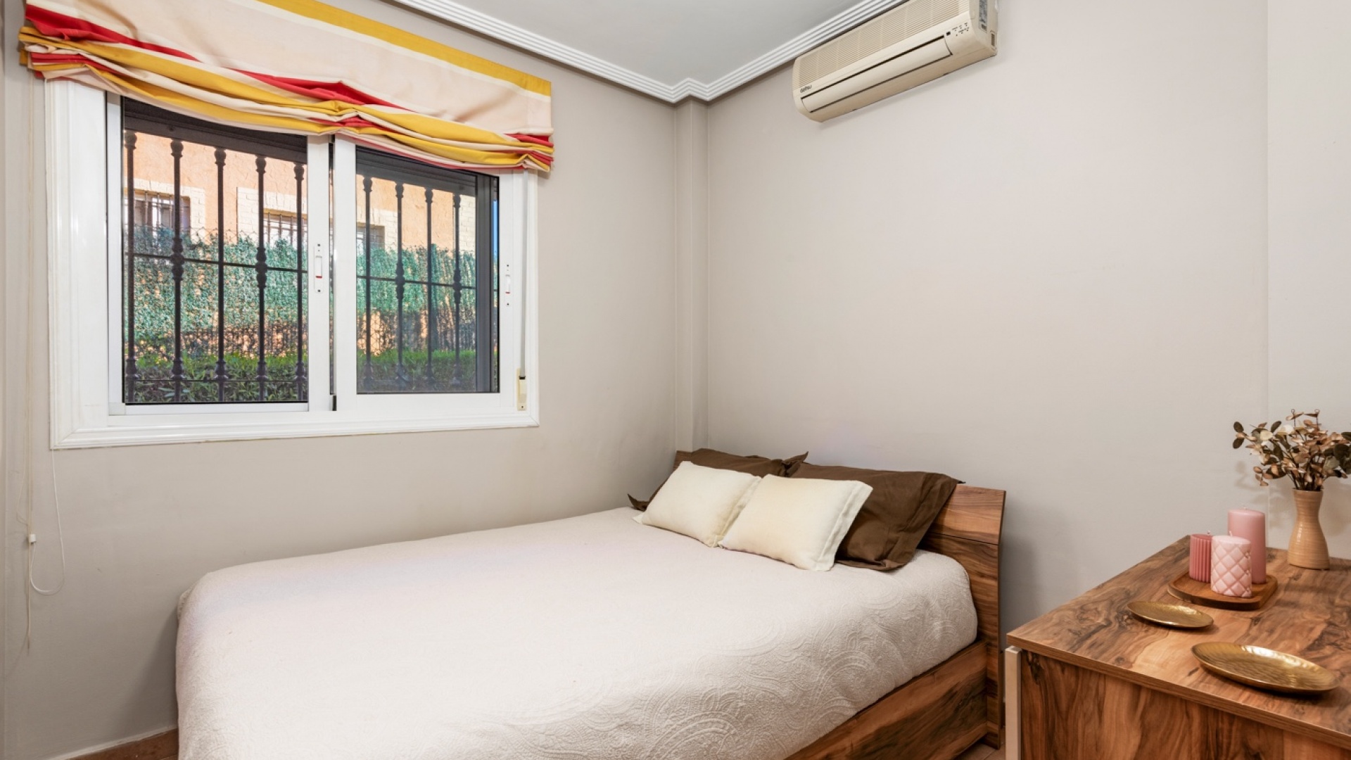 Återförsäljning - Radhus - La Marina