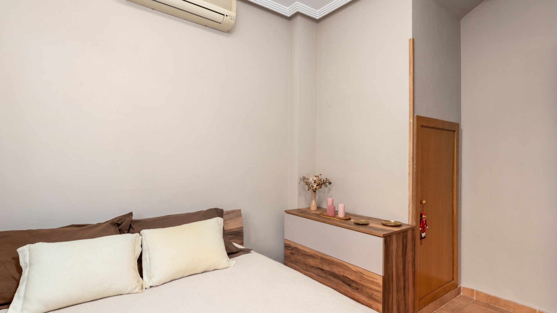 Återförsäljning - Radhus - La Marina