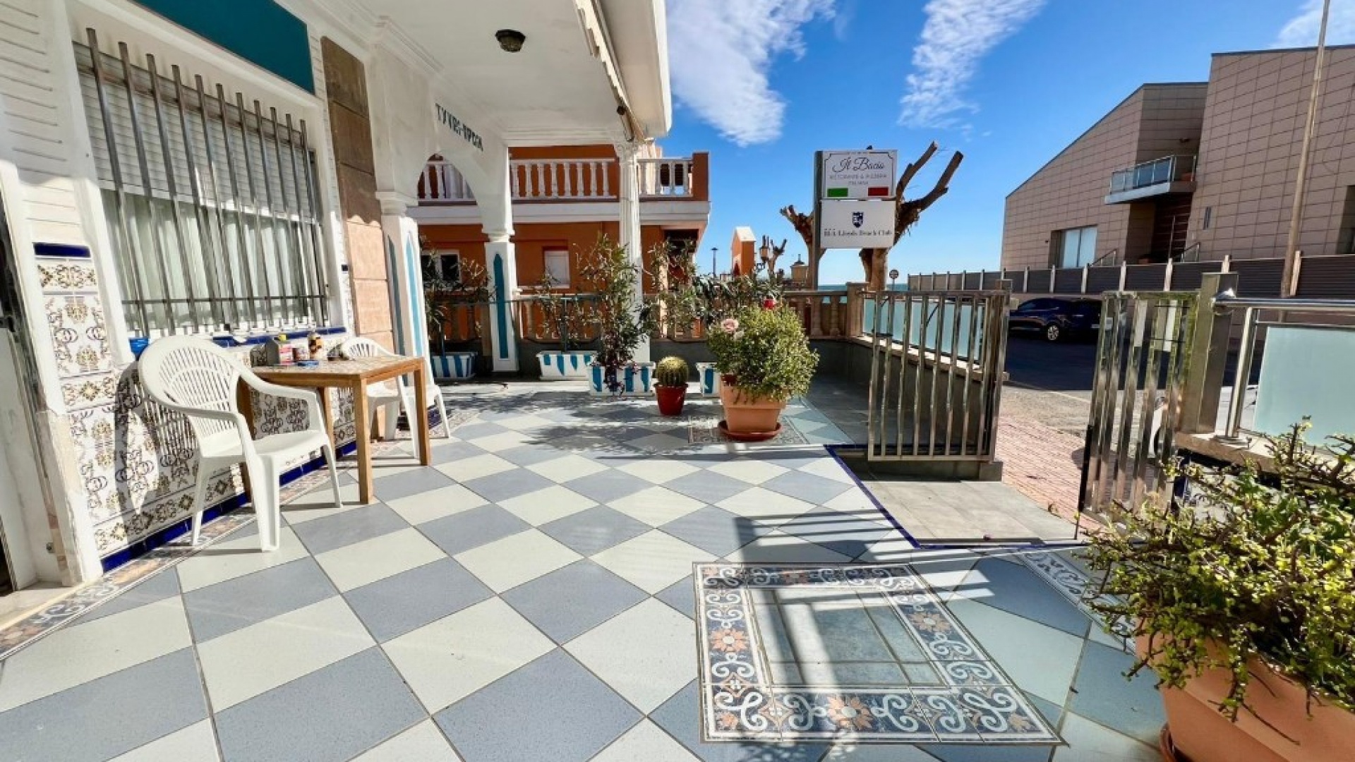 Återförsäljning - Radhus - La Mata