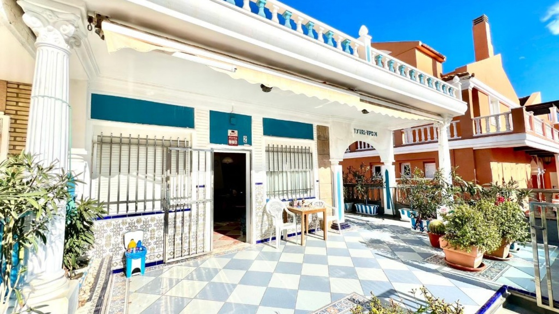 Återförsäljning - Radhus - La Mata