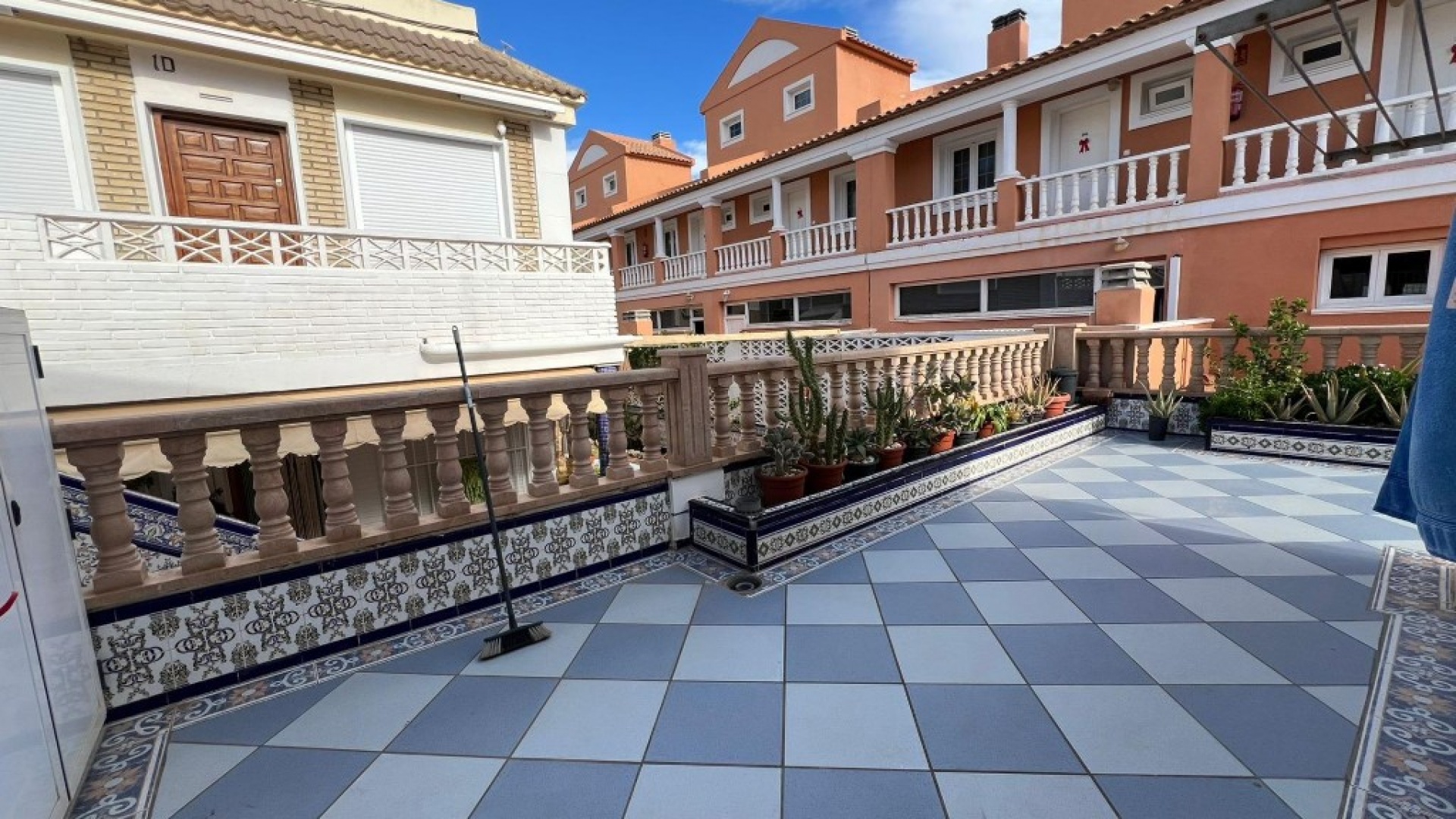 Återförsäljning - Radhus - La Mata