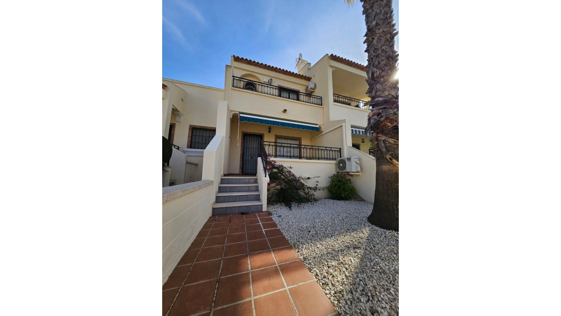 Återförsäljning - Radhus - Playa Flamenca - Montilla