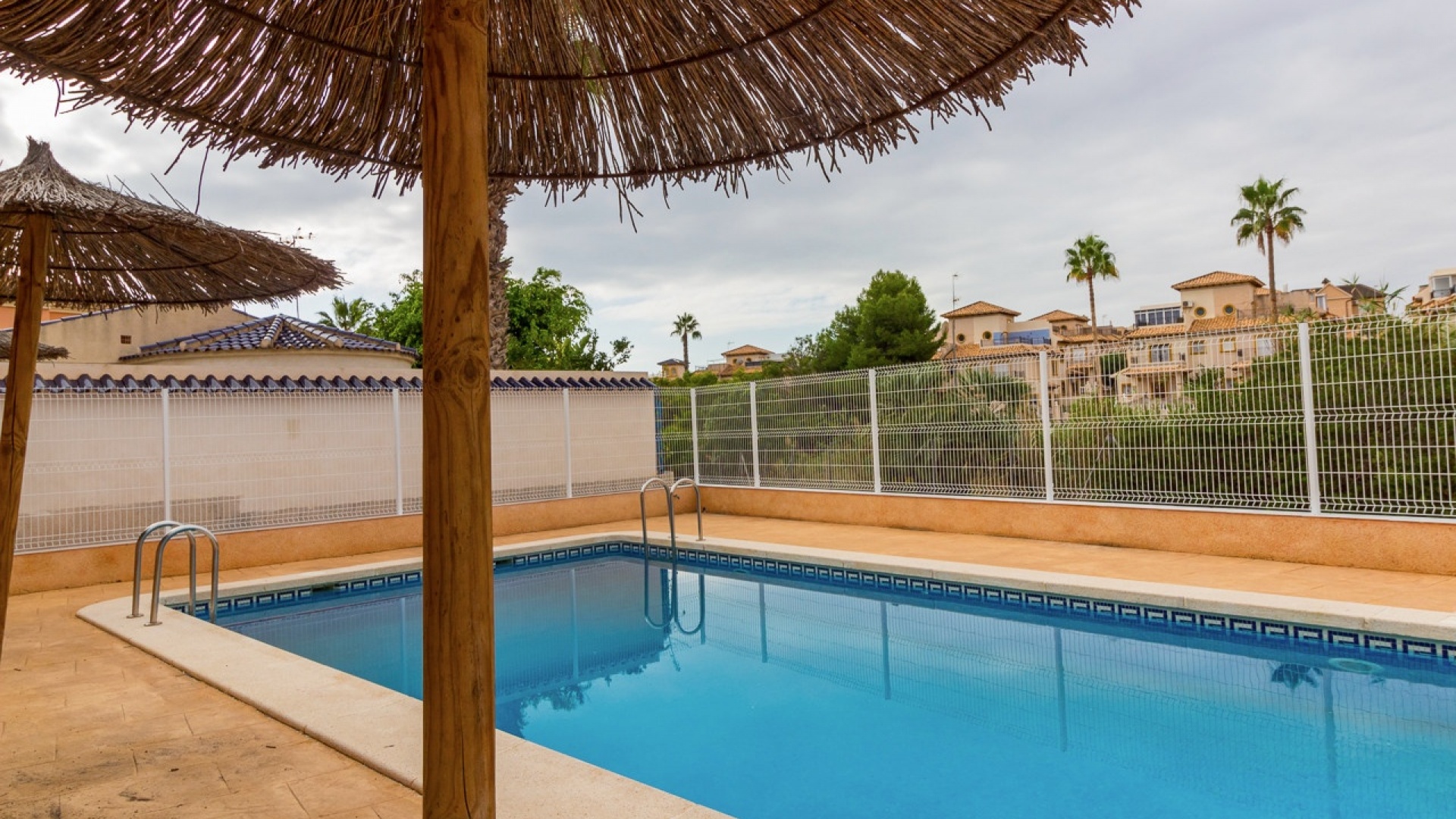 Återförsäljning - Radhus - Playa Flamenca - pueblo caballero