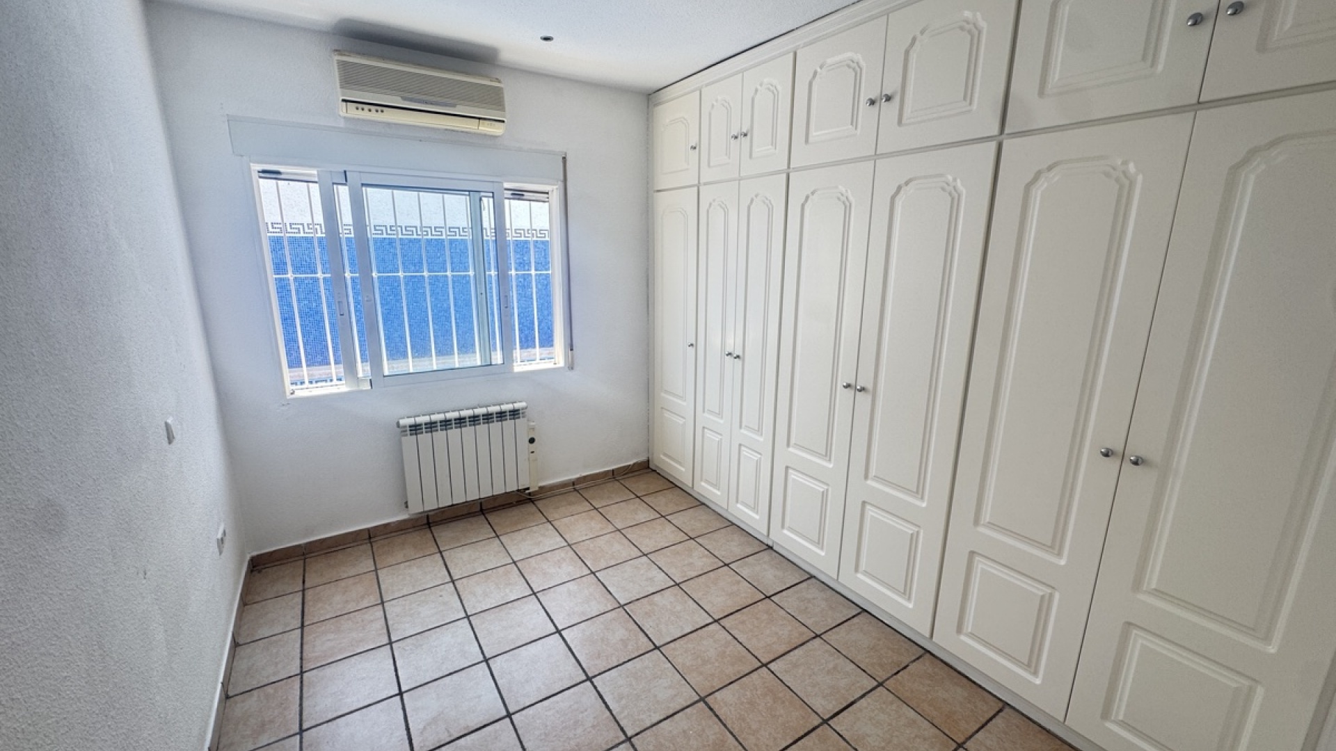 Återförsäljning - Radhus - Villamartin - blue lagoon