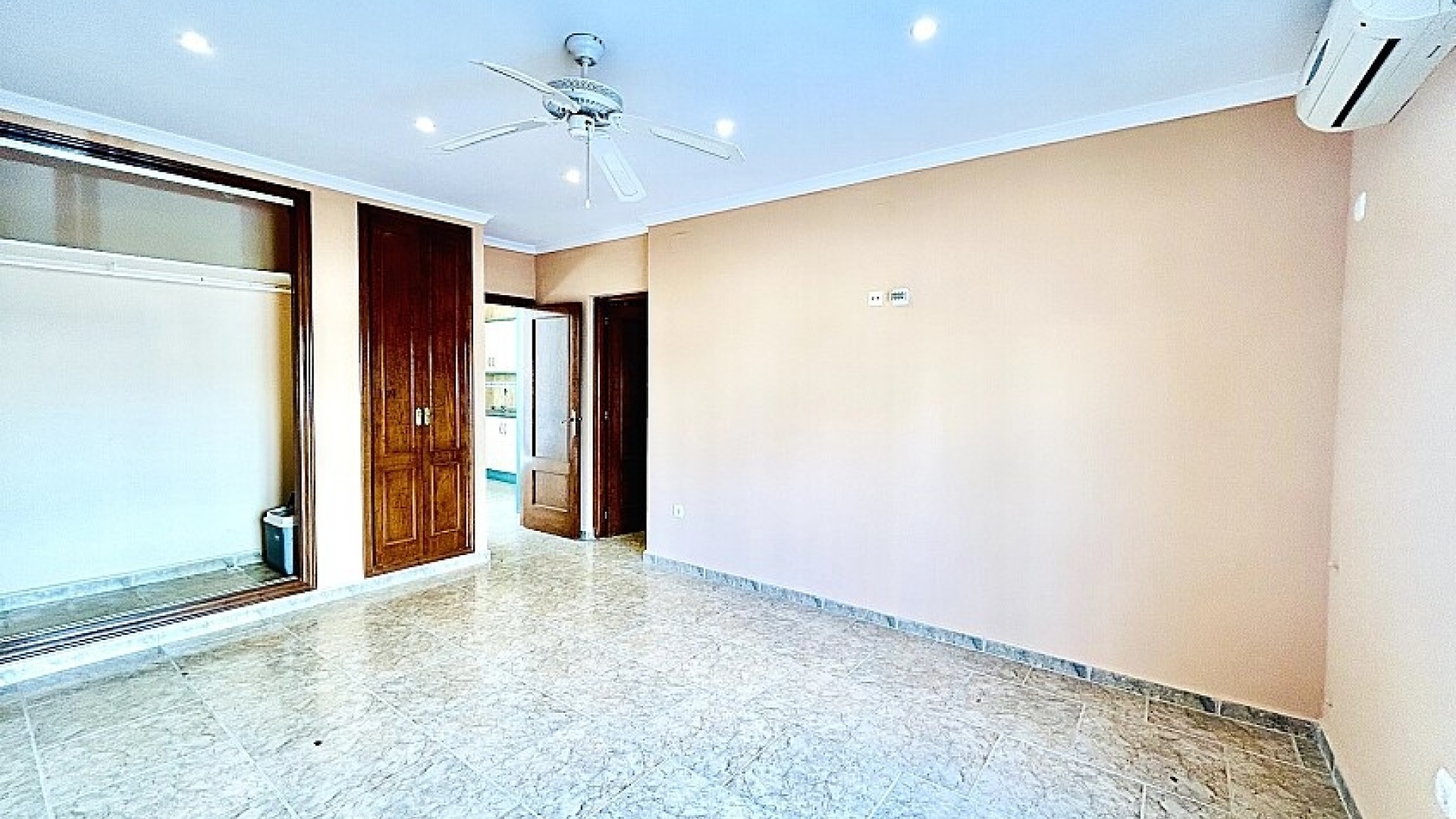 Återförsäljning - Radhus - Villamartin - La Fuente