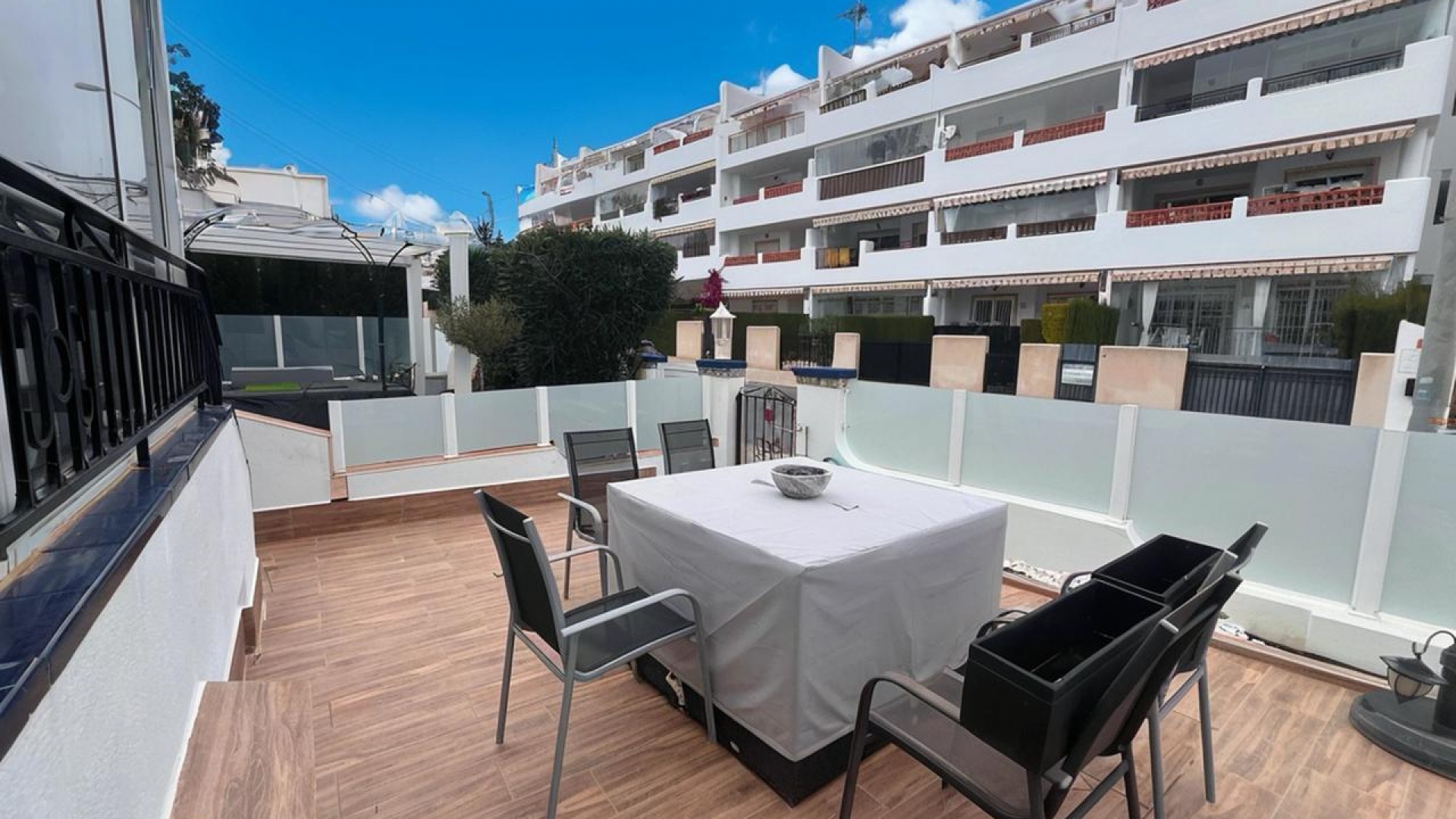 Återförsäljning - Radhus - Villamartin - rioja