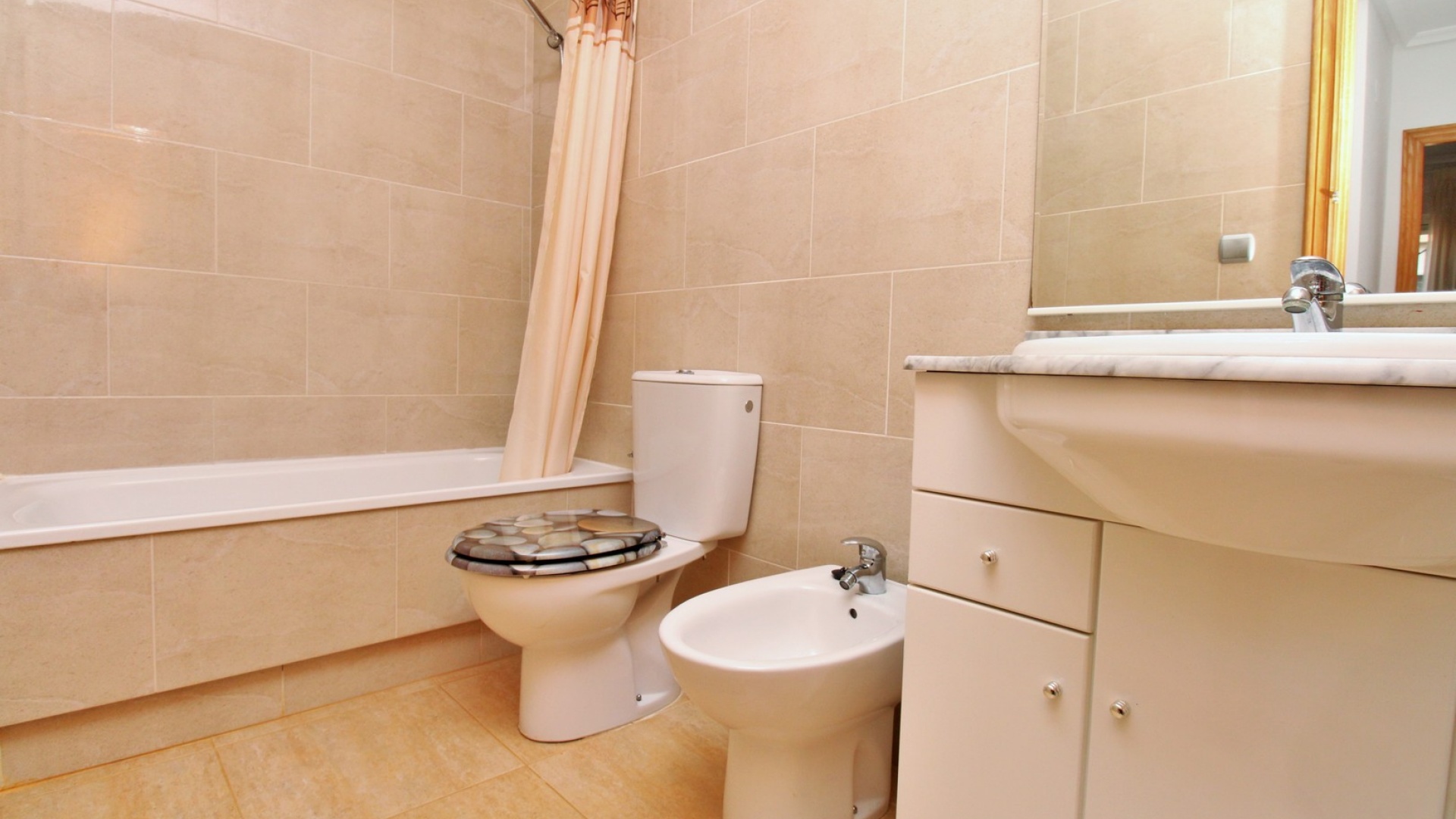 Återförsäljning - Radhus - Villamartin