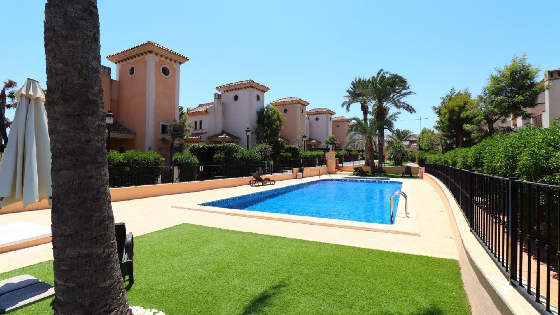 Återförsäljning - Villa - Algorfa - La Finca Golf