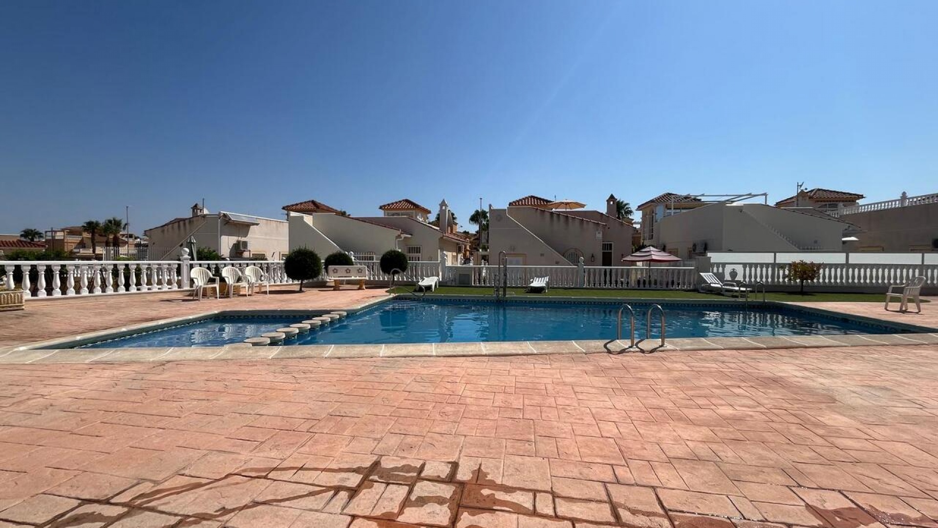 Återförsäljning - Villa - Algorfa