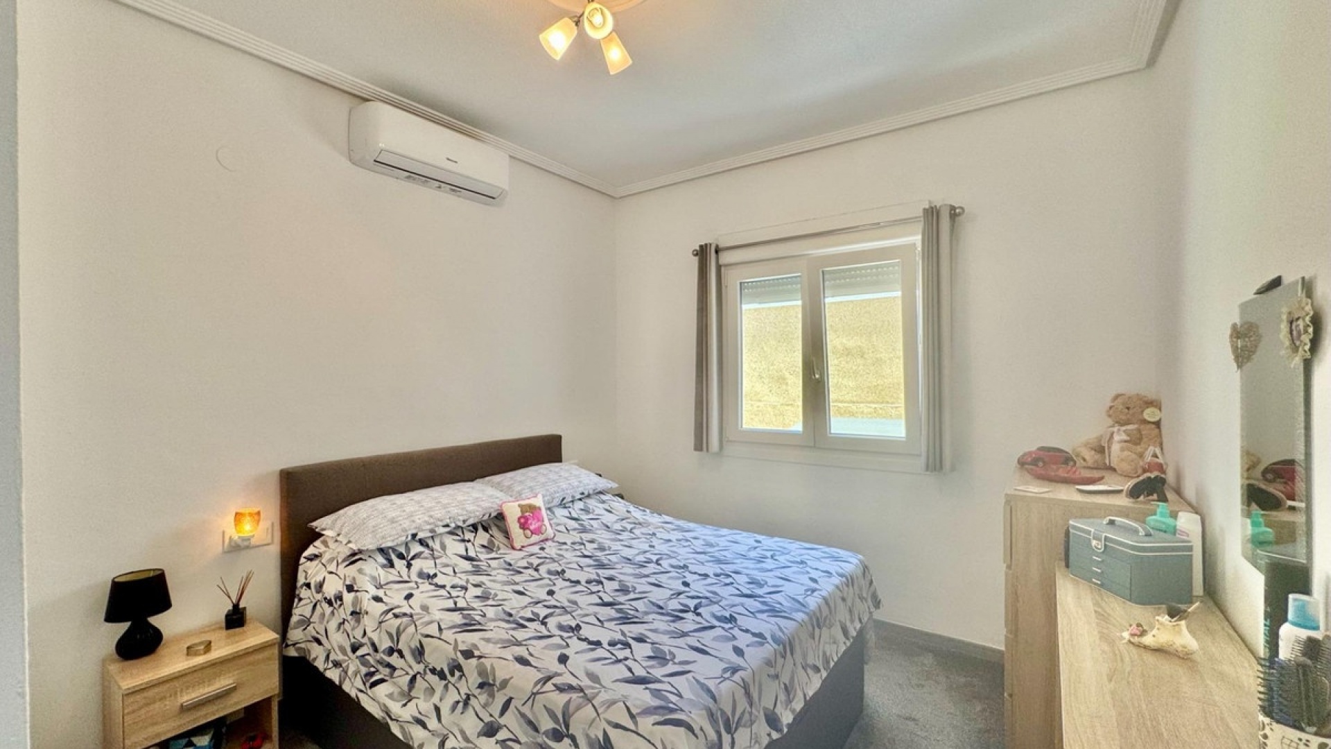 Återförsäljning - Villa - Alicante - La Florida