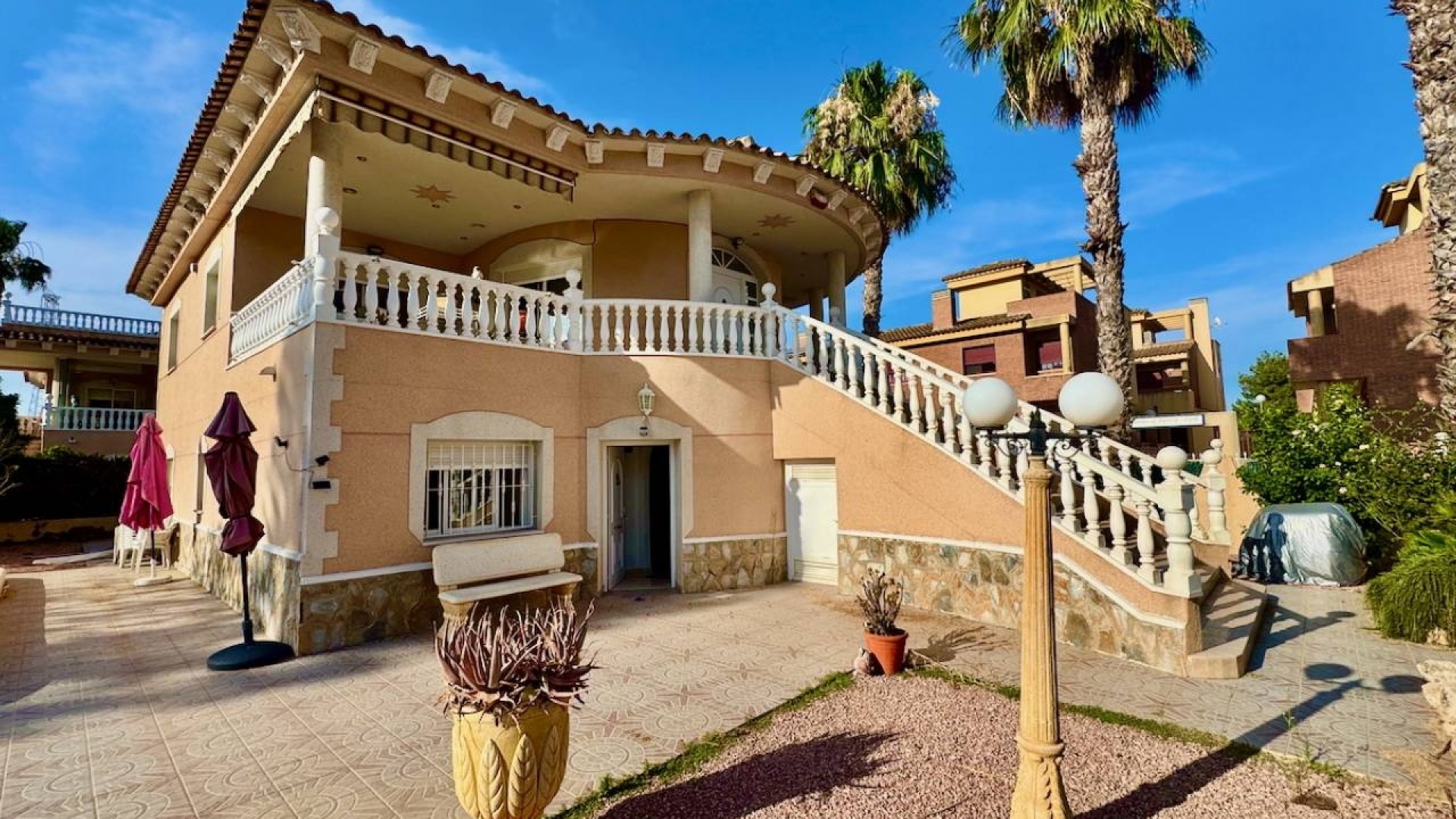 Återförsäljning - Villa - Benferri