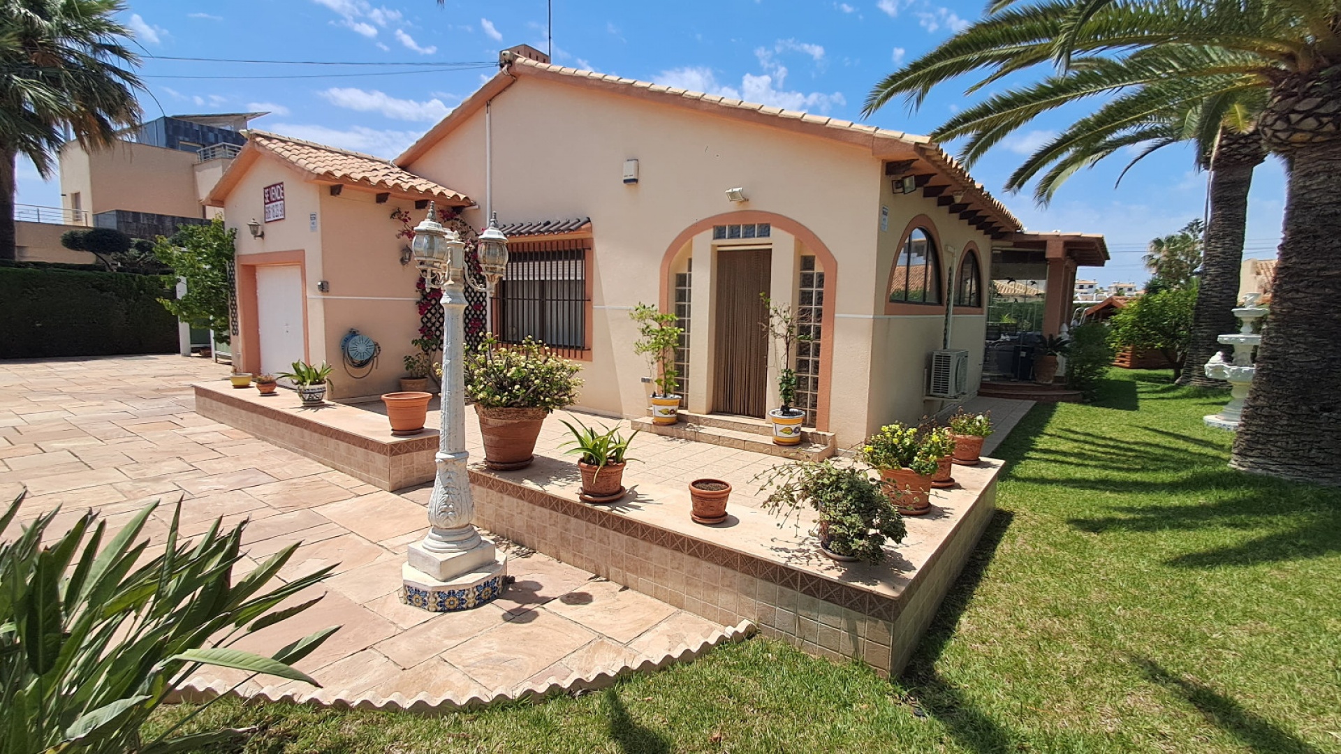 Återförsäljning - Villa - Cabo Roig - beachside cabo roig