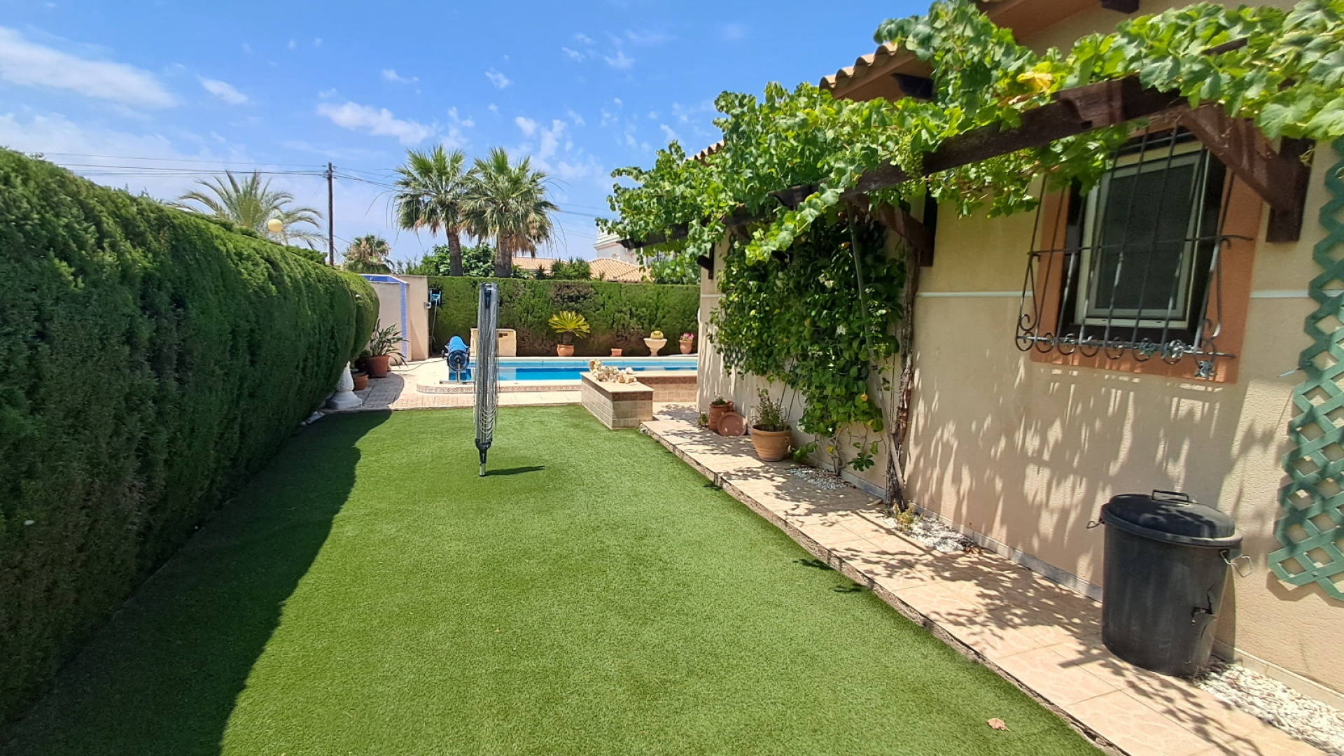 Återförsäljning - Villa - Cabo Roig - beachside cabo roig