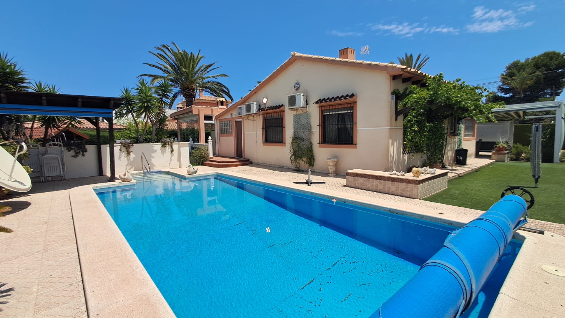 Återförsäljning - Villa - Cabo Roig - beachside cabo roig