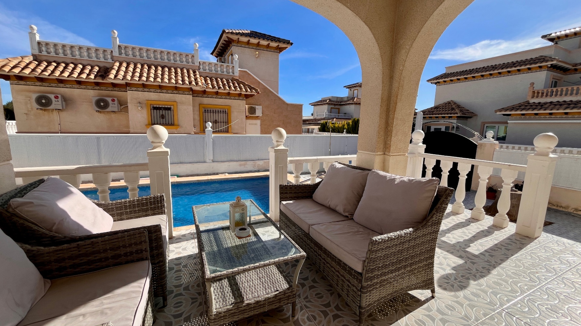 Återförsäljning - Villa - Cabo Roig - la regia