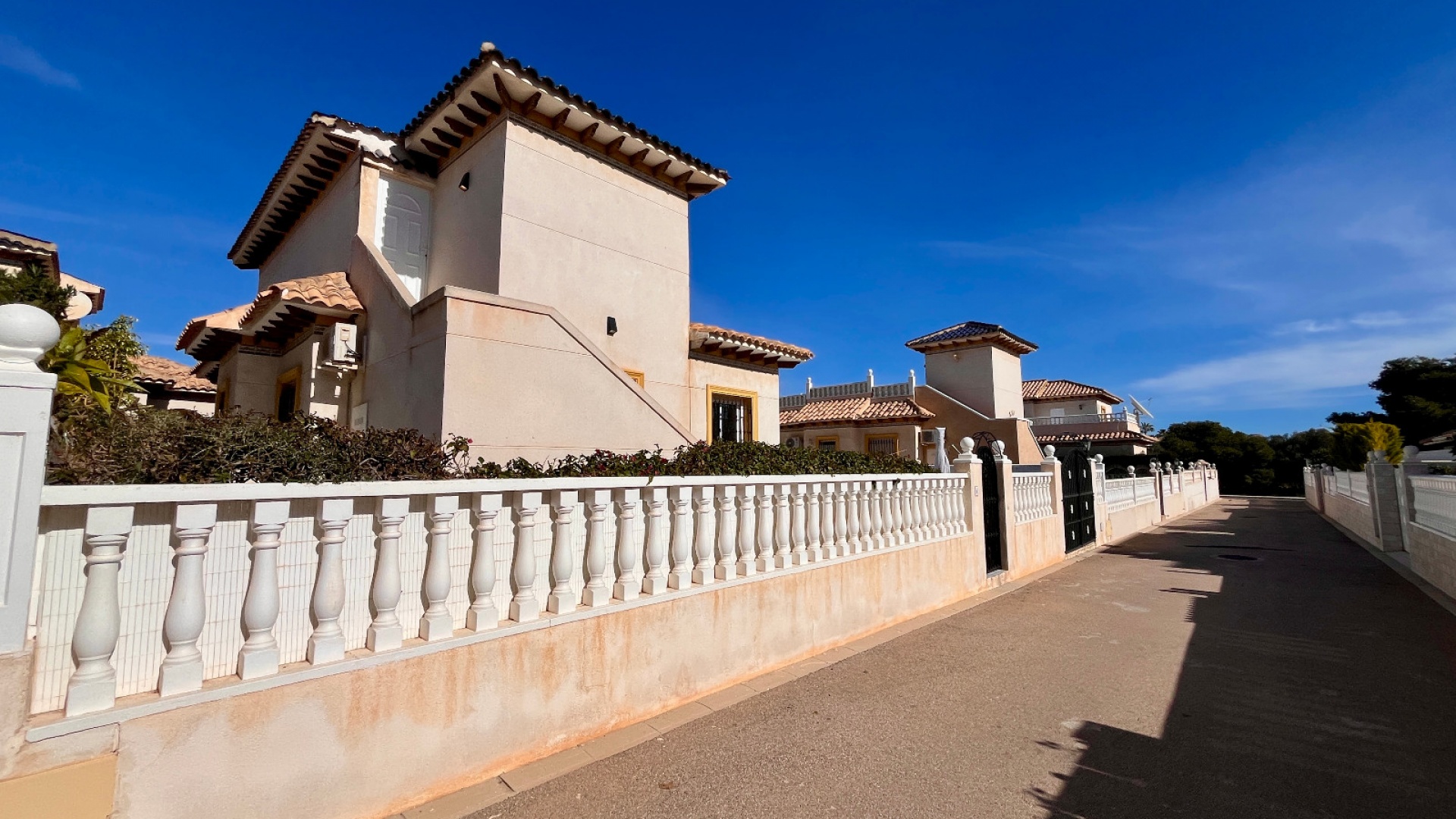 Återförsäljning - Villa - Cabo Roig - la regia