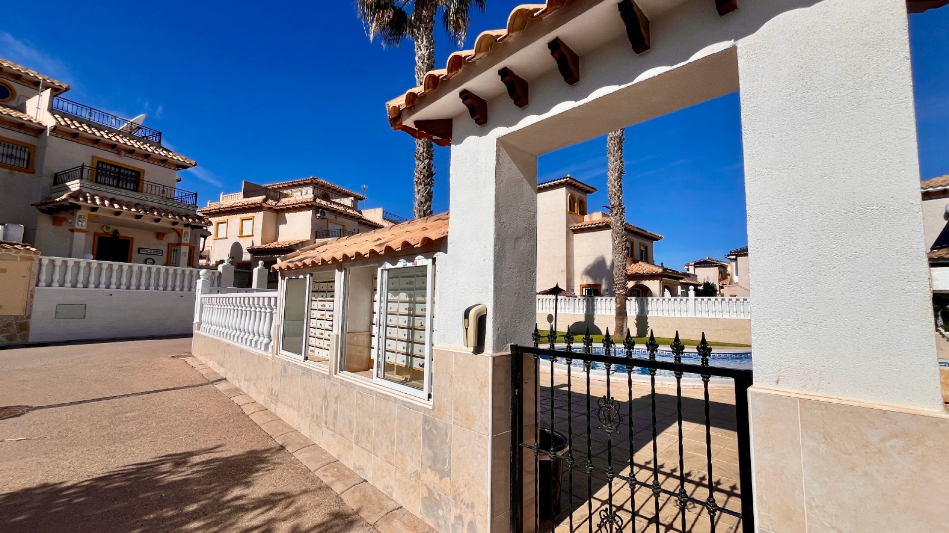 Återförsäljning - Villa - Cabo Roig - la regia