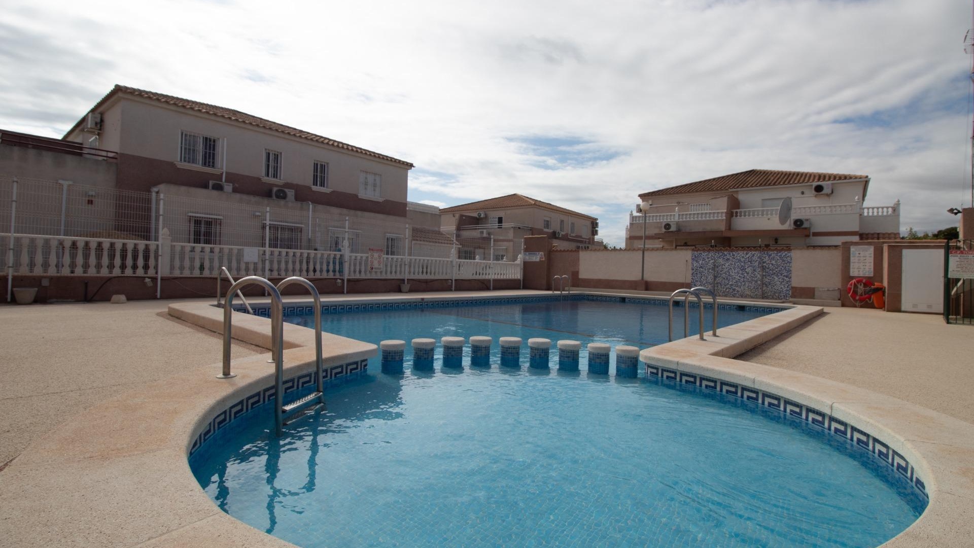 Återförsäljning - Villa - Cabo Roig - la regia