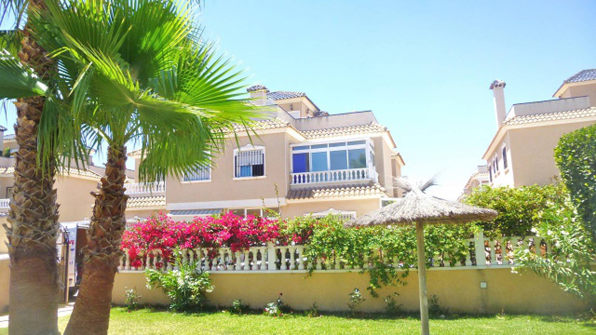 Återförsäljning - Villa - Cabo Roig - la regia