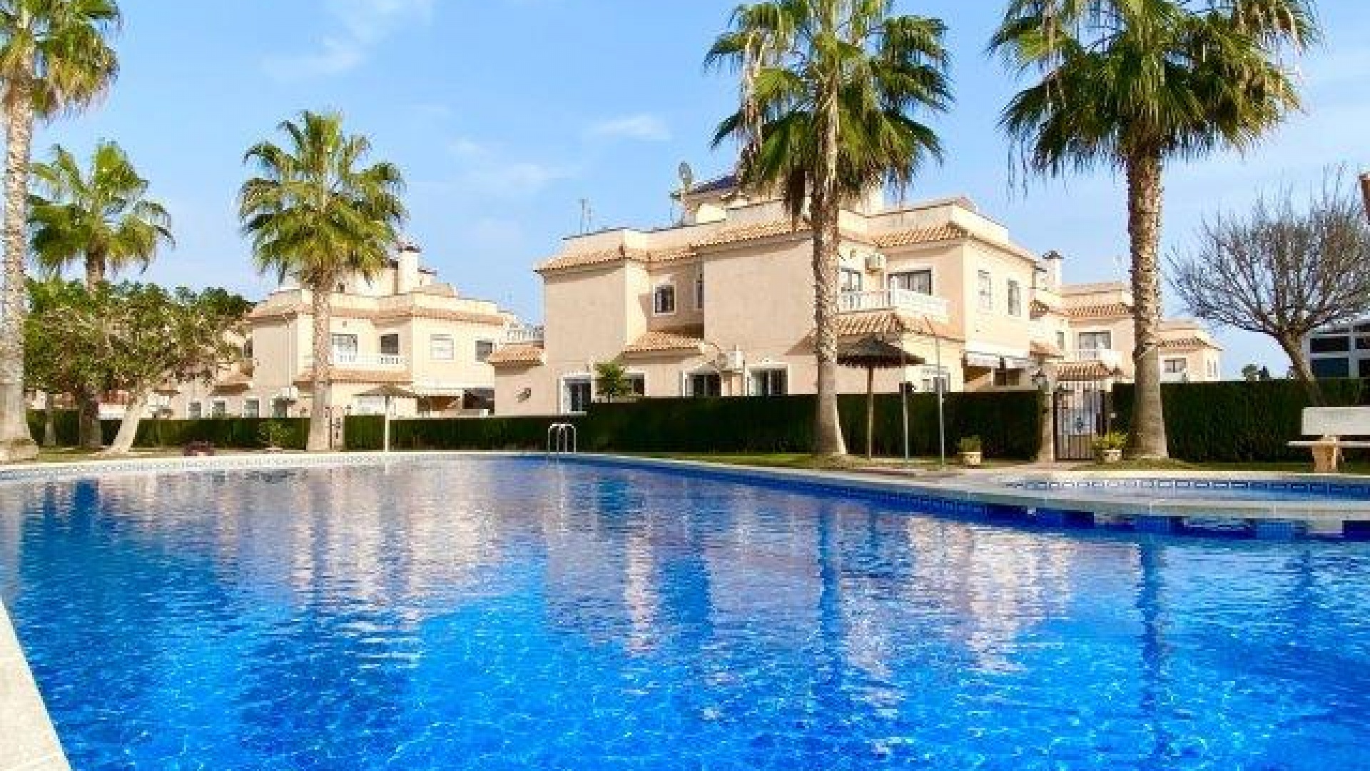 Återförsäljning - Villa - Cabo Roig - la regia