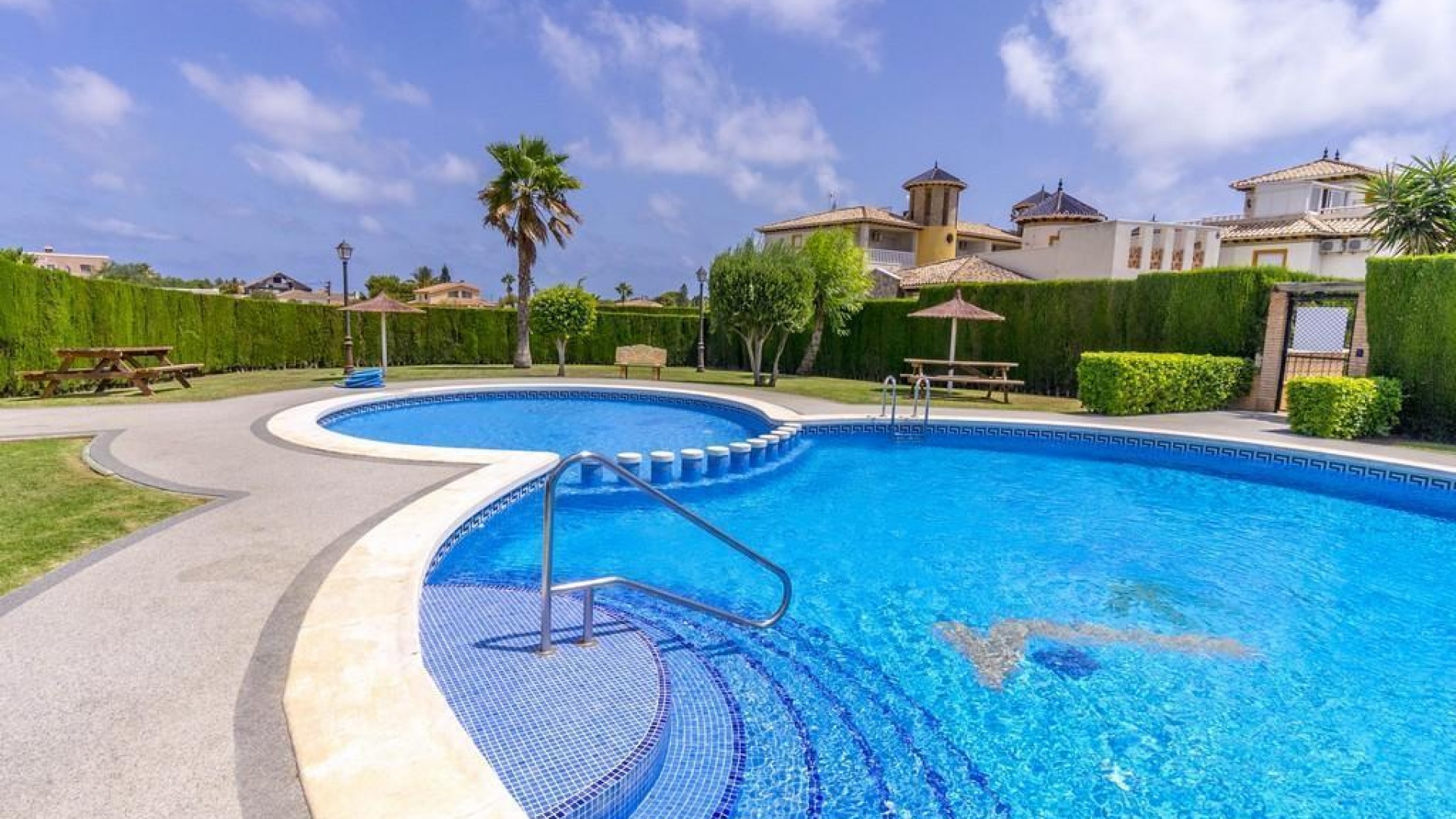 Återförsäljning - Villa - Cabo Roig - Lomas de Cabo Roig