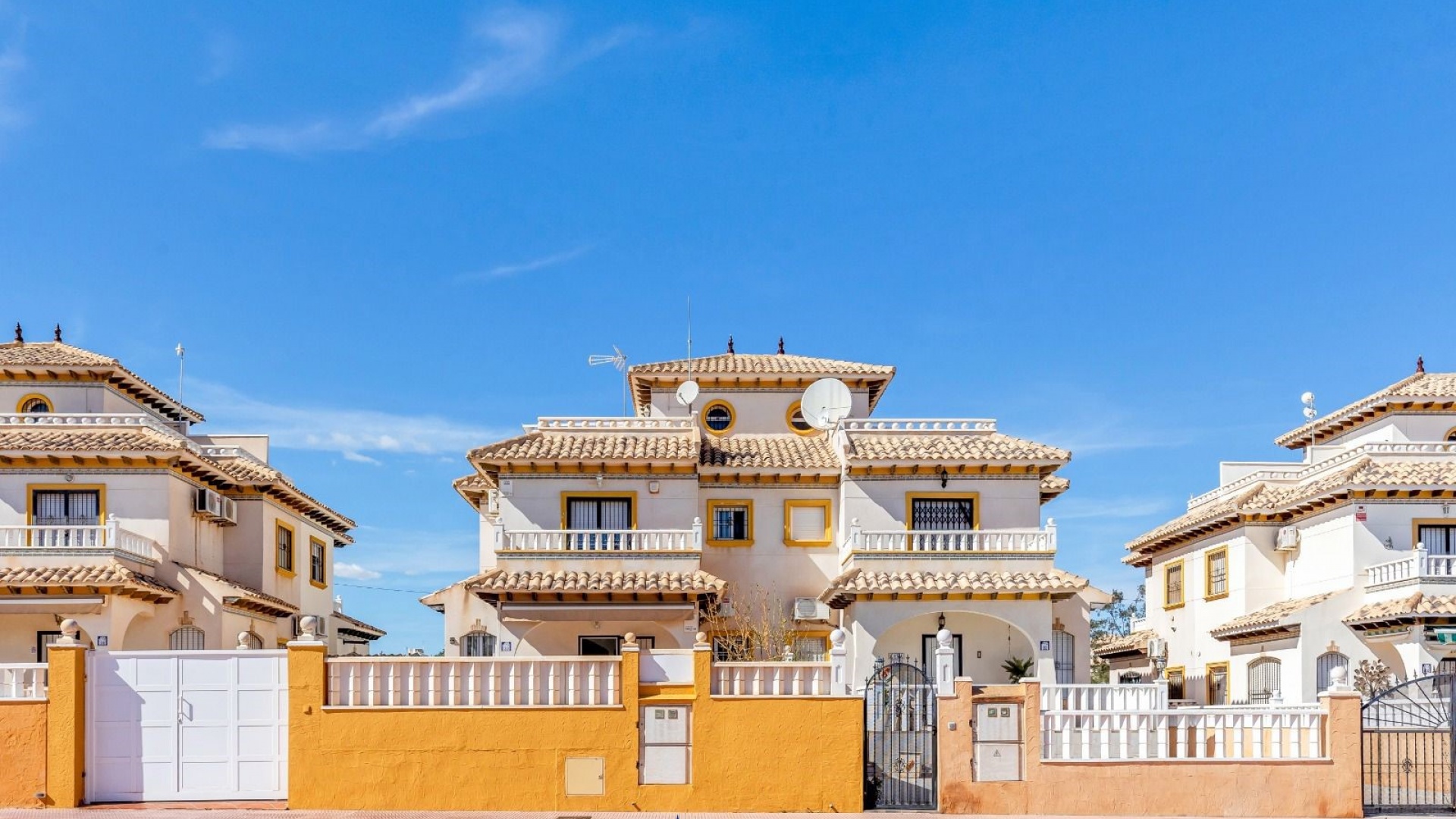 Återförsäljning - Villa - Cabo Roig - Lomas de Cabo Roig