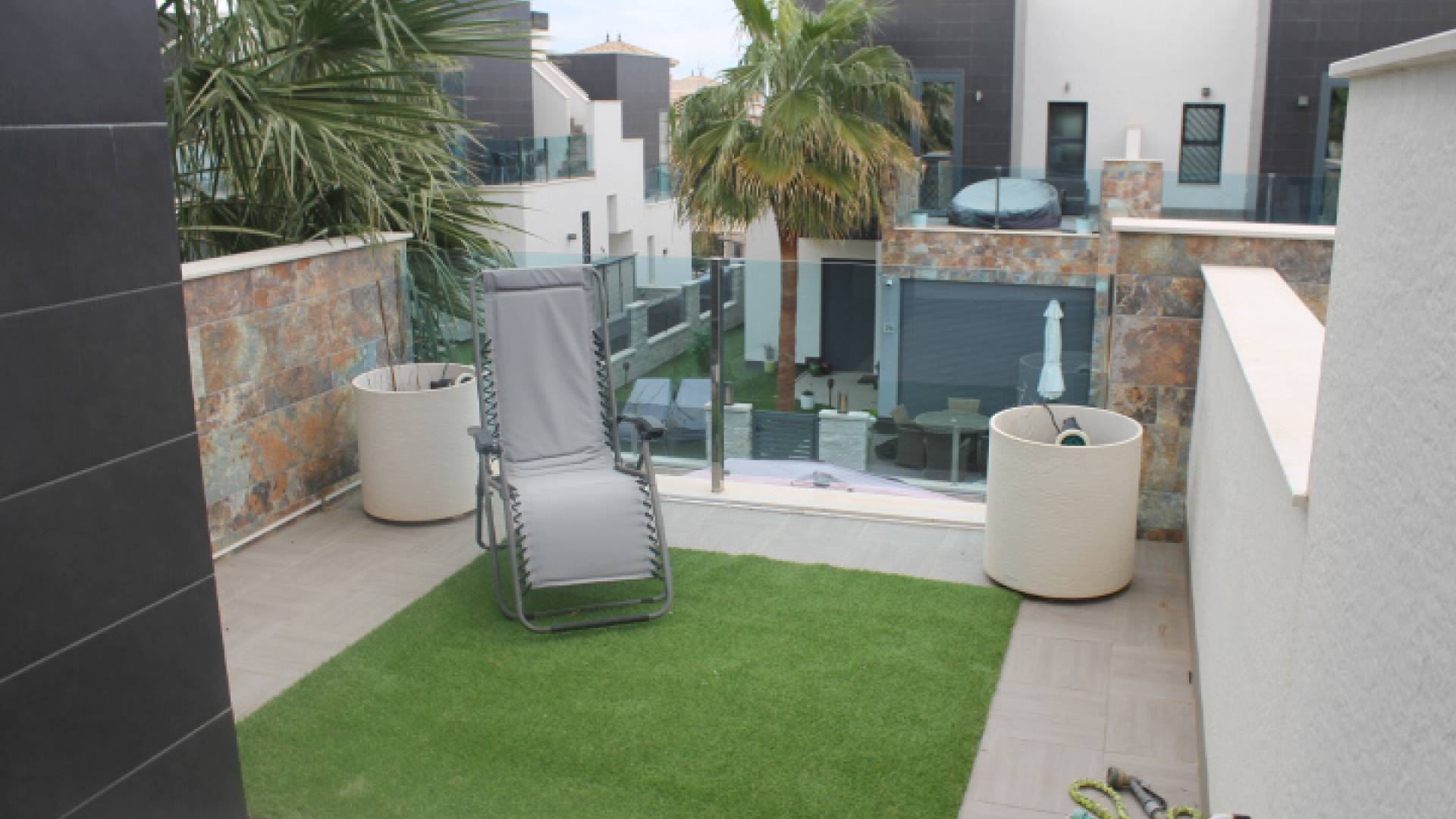 Återförsäljning - Villa - Cabo Roig - Lomas de Cabo Roig