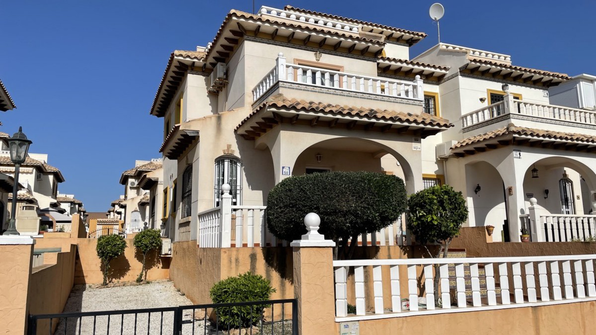 Återförsäljning - Villa - Cabo Roig - Lomas de Cabo Roig