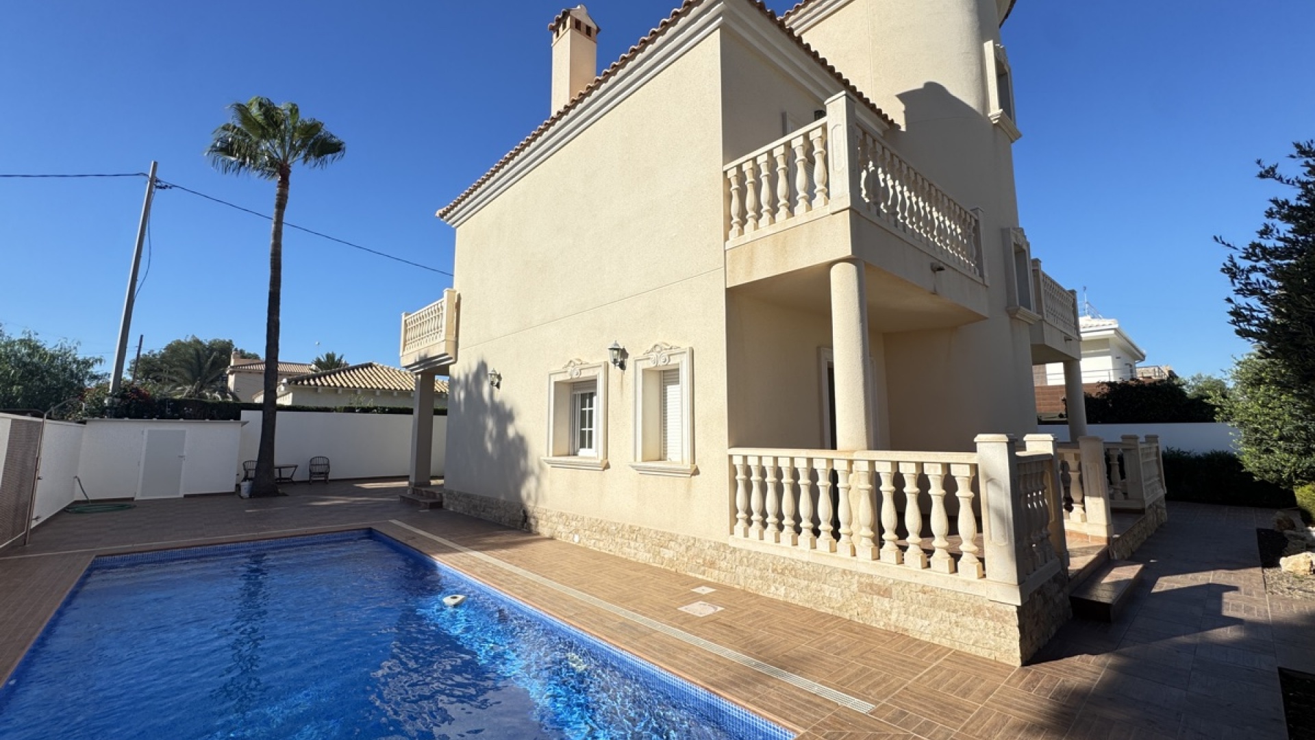 Återförsäljning - Villa - Cabo Roig