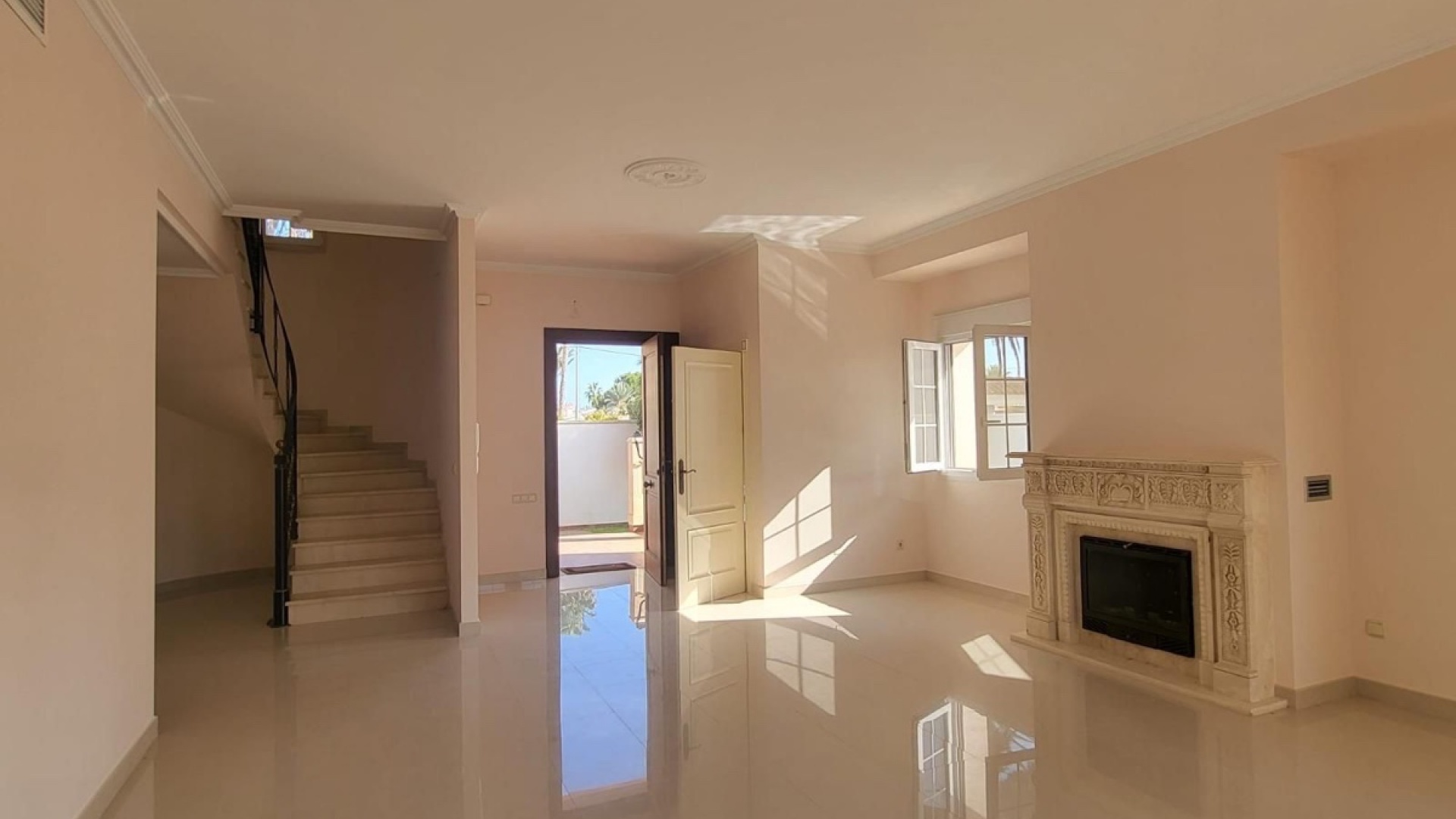 Återförsäljning - Villa - Cabo Roig